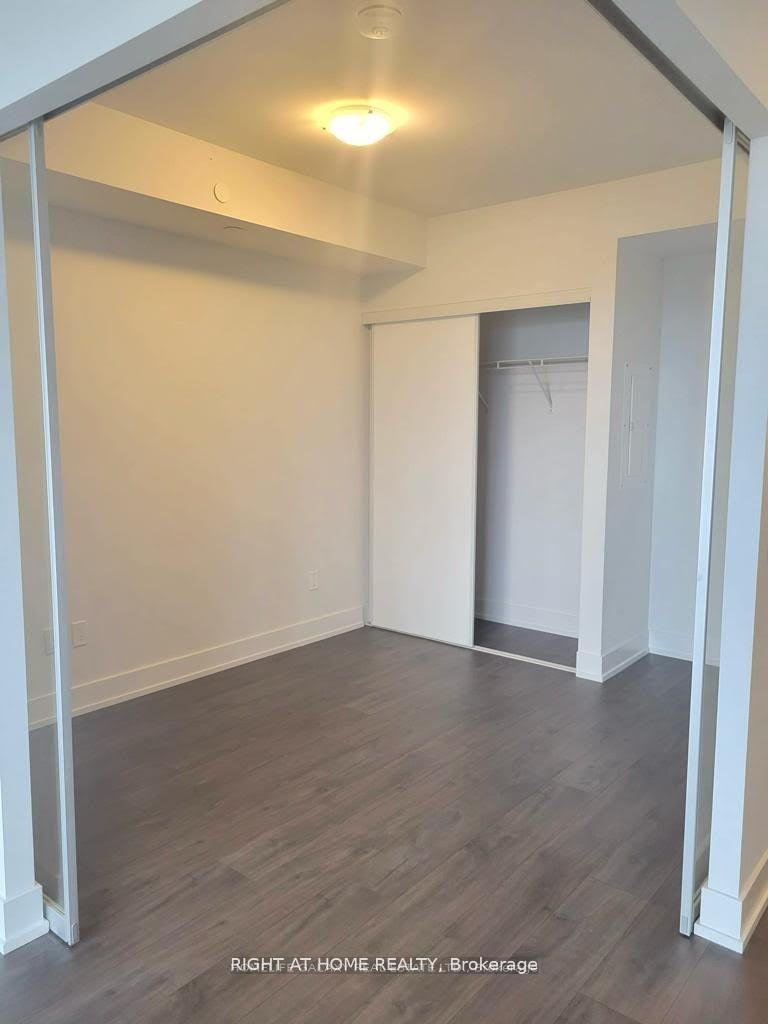 Photo 8 of Unit 1421, 2550 Simcoe Street N, Oshawa, Windfields — HOMEH