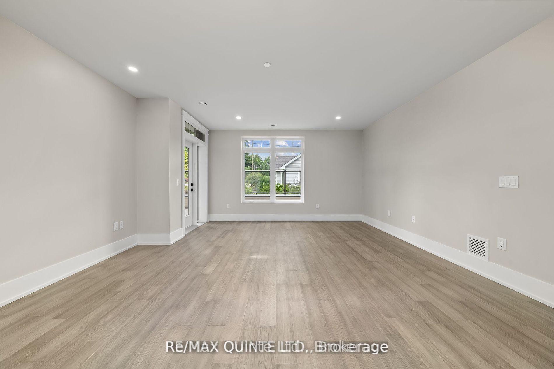 Photo 5 of Unit 305, 17 Cleave Avenue, Prince Edward County, Picton Ward — HOMEH