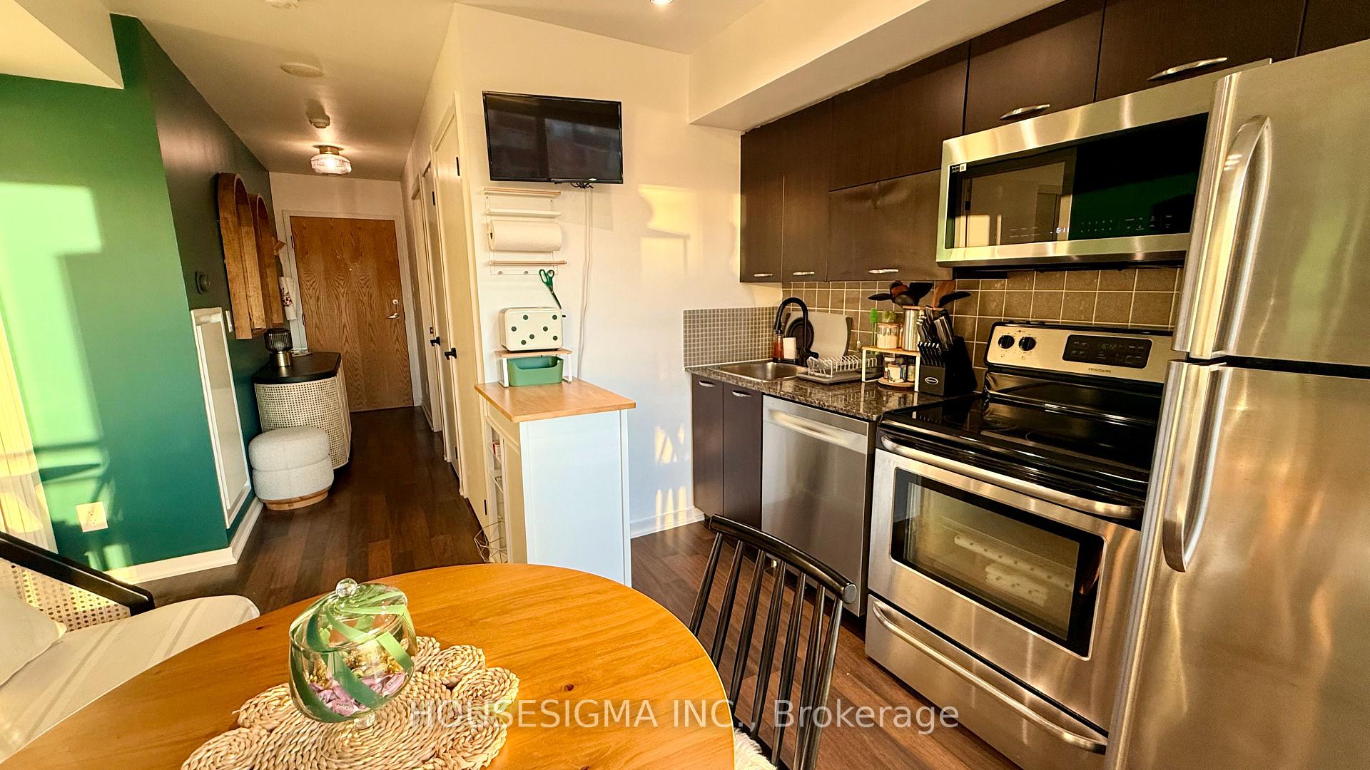 Photo 3 of Unit 508, 38 Joe Shuster Way, Toronto, South Parkdale — HOMEH