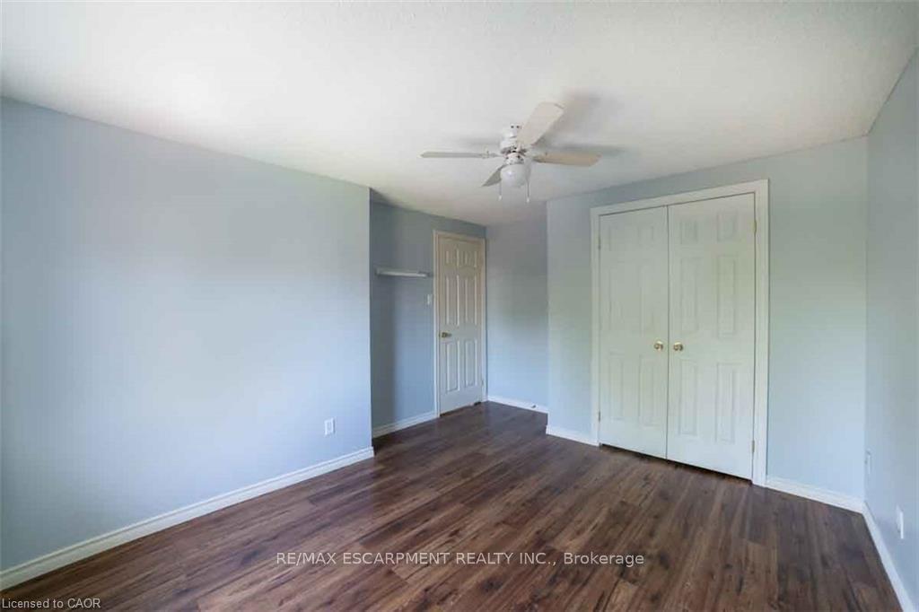 Photo 23 of 19 Beachgrove Crescent, Hamilton, Stoney Creek Mountain — HOMEH