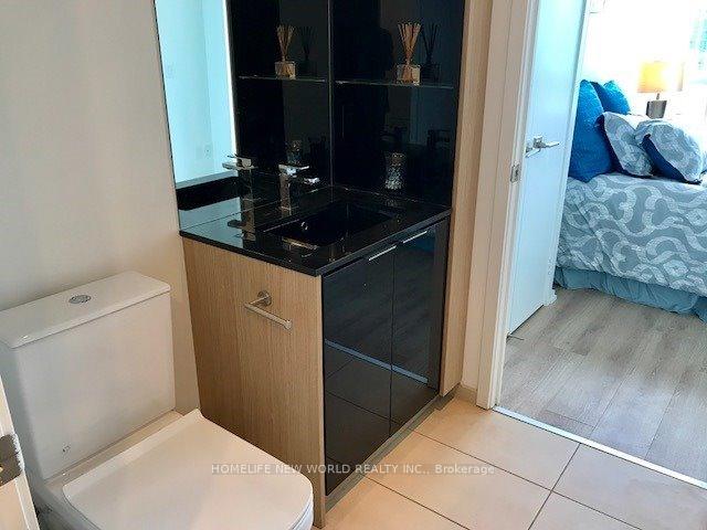 Photo 9 of Unit 1906, 70 Temperance Street, Toronto, Bay Street Corridor — HOMEH