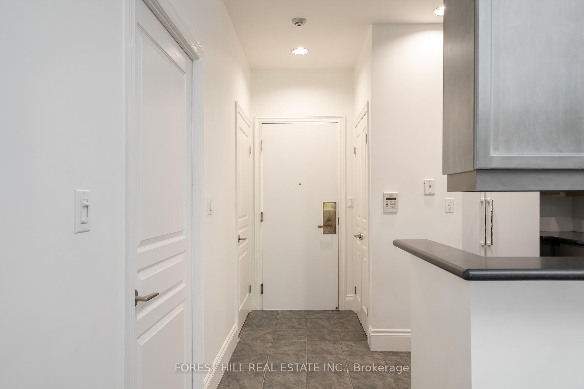 Photo 6 of Unit 708, 102 Bloor Street W, Toronto, The Annex — HOMEH