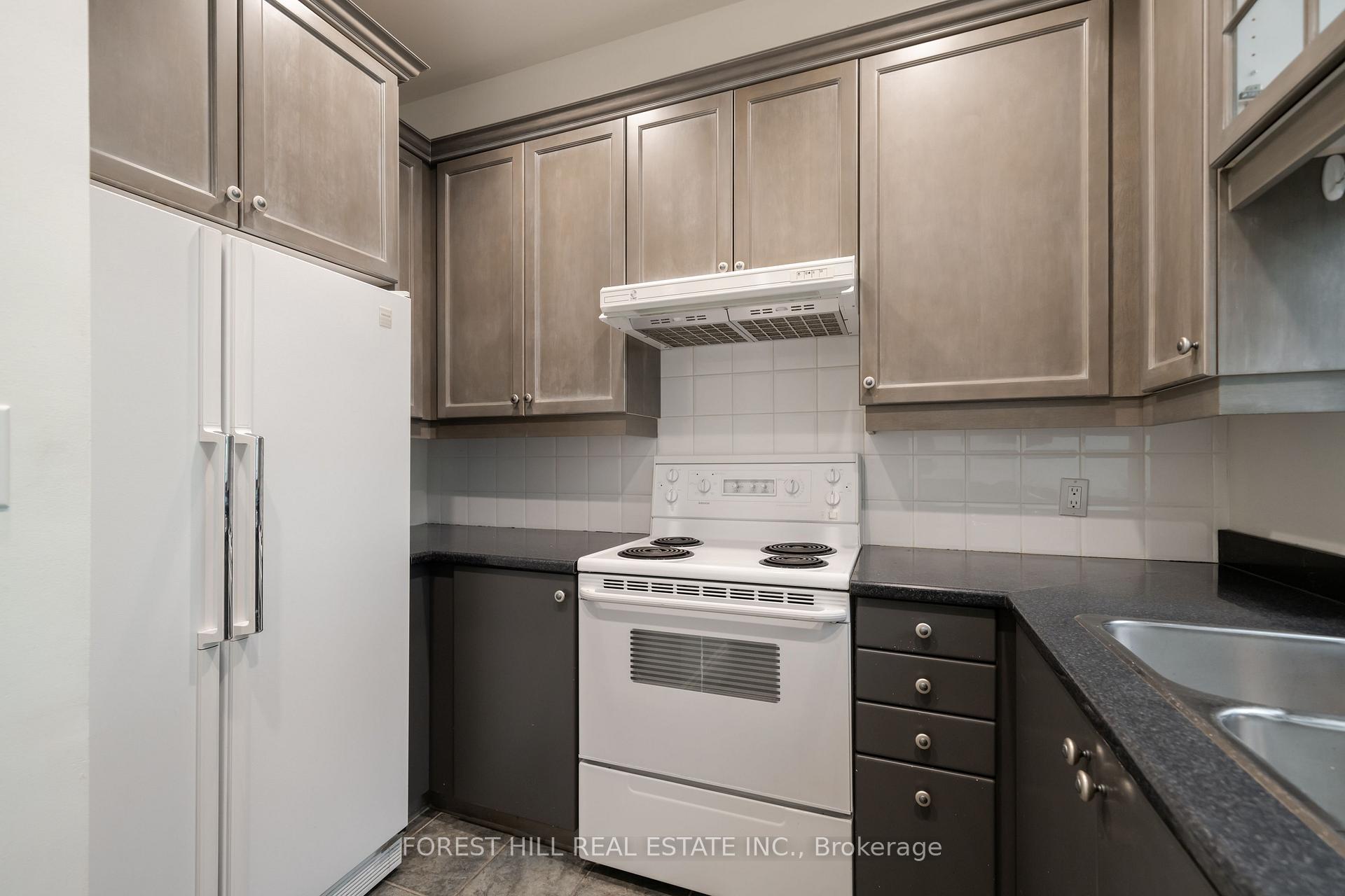 Photo 9 of Unit 708, 102 Bloor Street W, Toronto, The Annex — HOMEH