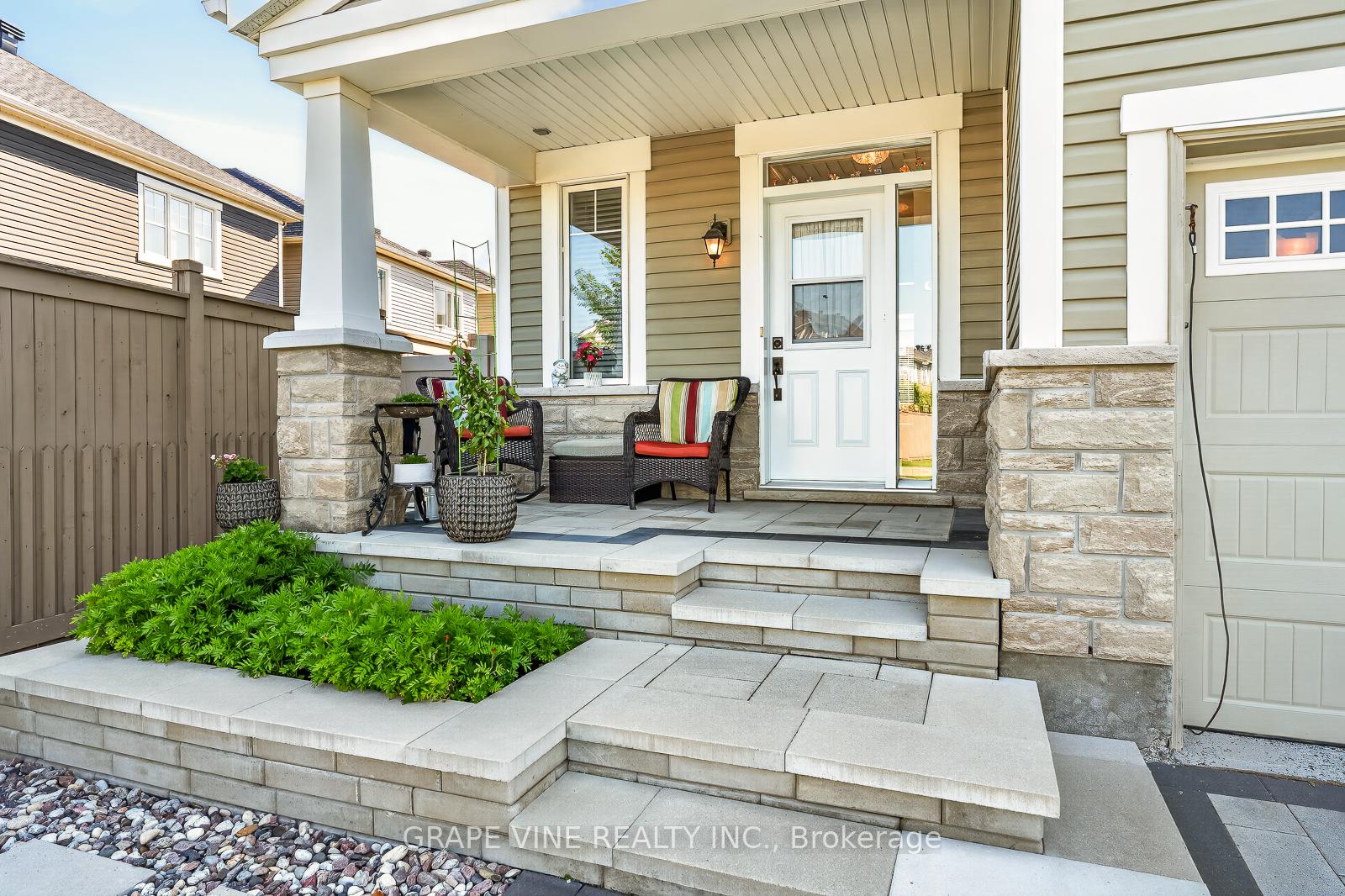 Photo 3 of 720 Jerome Jodoin Drive, Ottawa, Avalon West — HOMEH