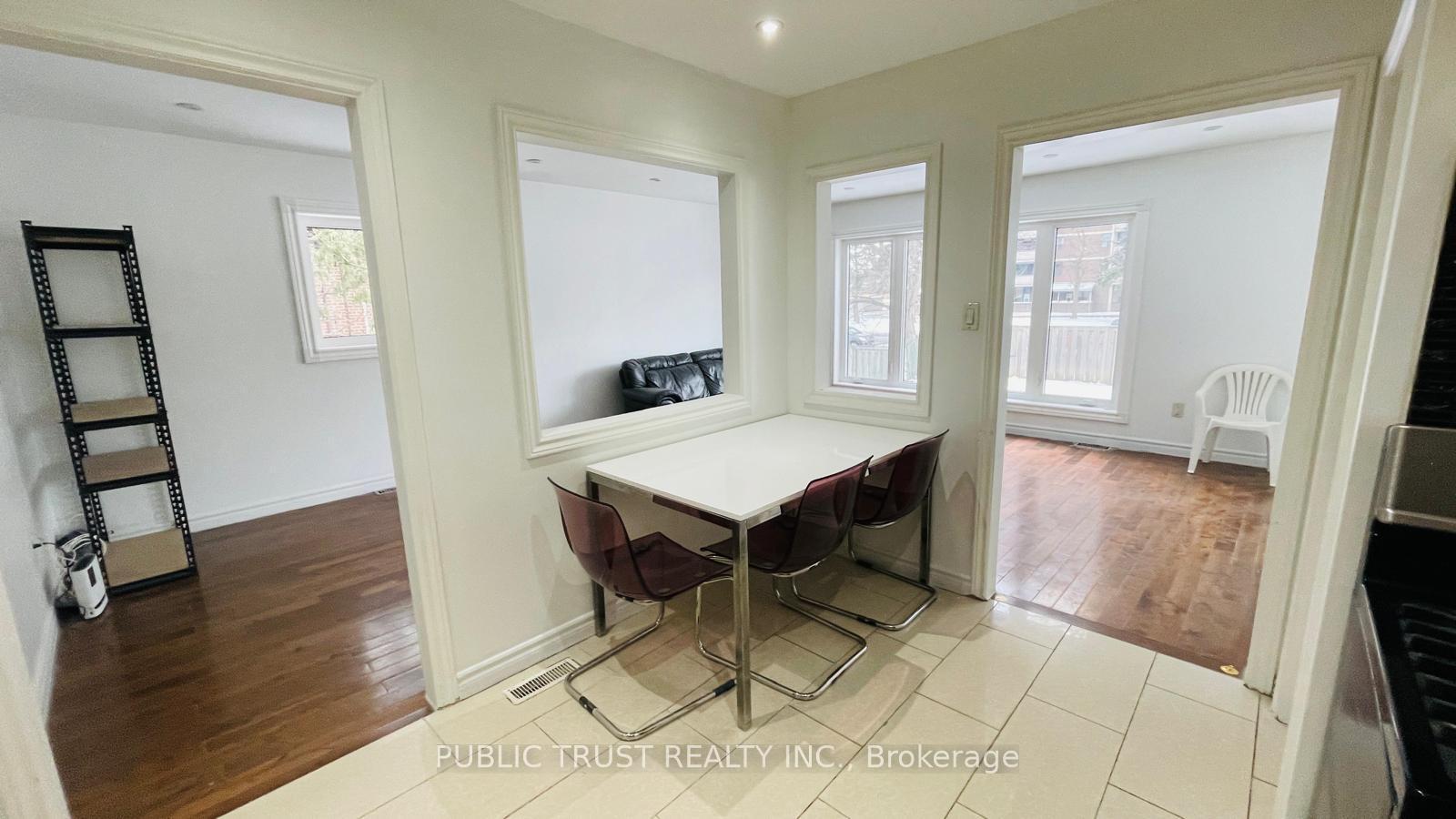 Photo 4 of 3818 Lawrence Avenue E, Scarborough, Woburn — HOMEH