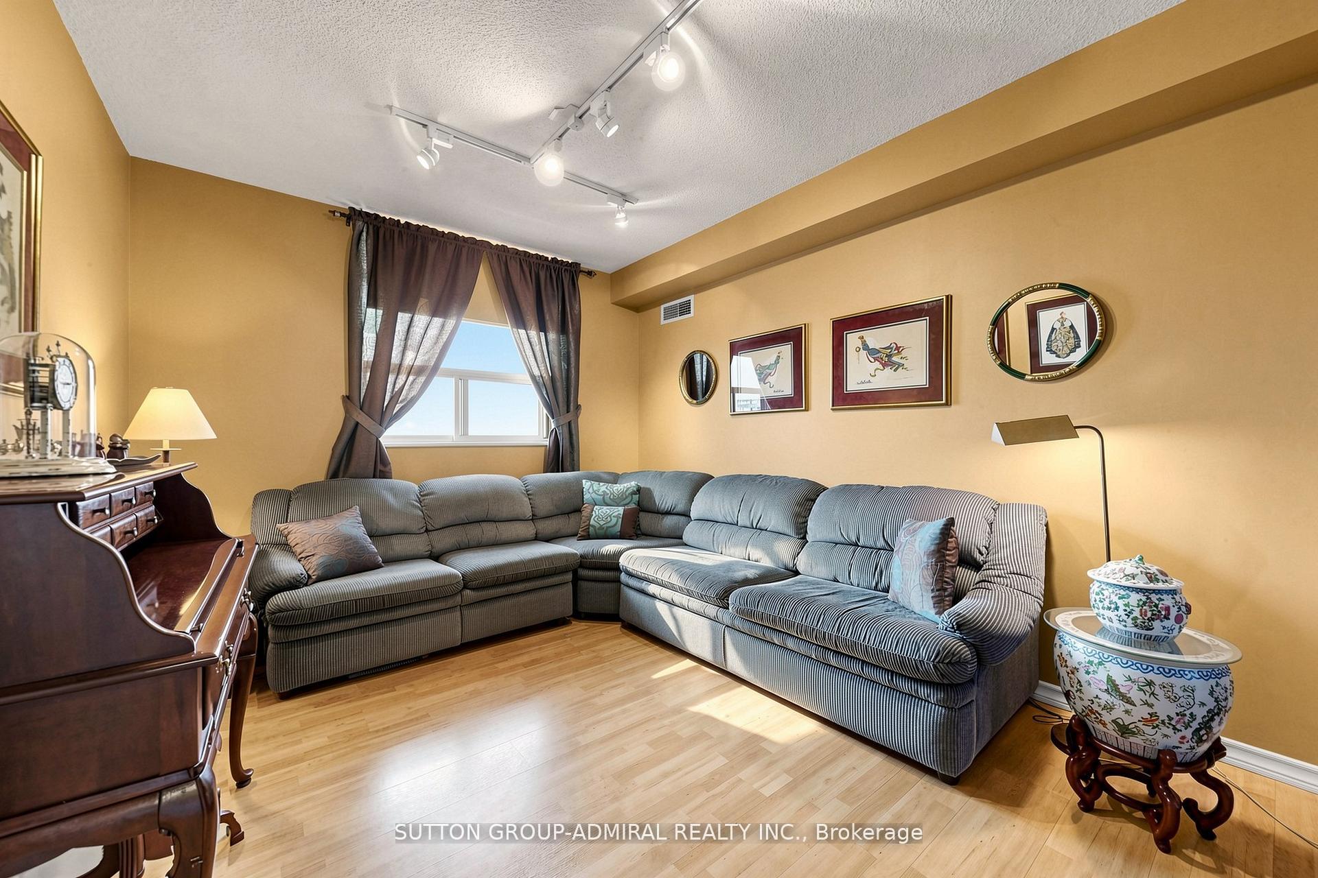 Photo 15 of Unit 910, 3 Lisa Street, Brampton, Queen Street Corridor — HOMEH