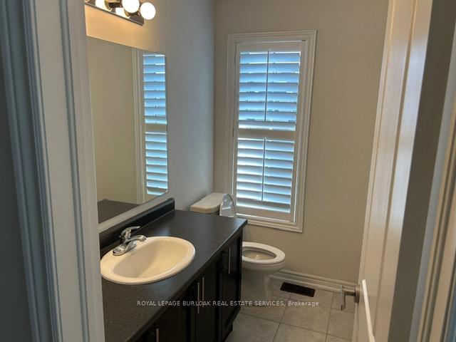 Photo 14 of 57 Macbean Crescent, Hamilton, Waterdown — HOMEH