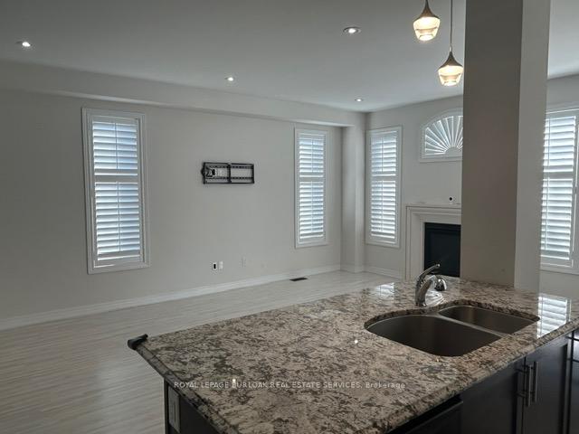 Photo 23 of 57 Macbean Crescent, Hamilton, Waterdown — HOMEH