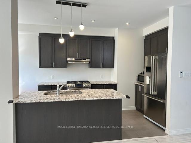 Photo 25 of 57 Macbean Crescent, Hamilton, Waterdown — HOMEH