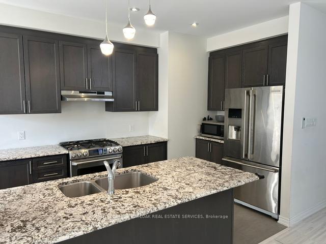 Photo 31 of 57 Macbean Crescent, Hamilton, Waterdown — HOMEH