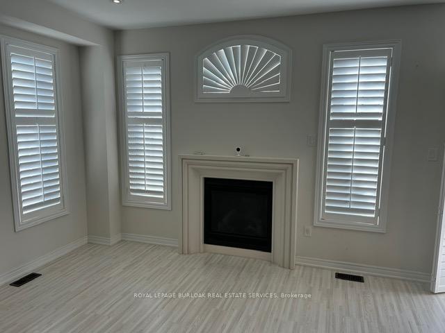 Photo 32 of 57 Macbean Crescent, Hamilton, Waterdown — HOMEH