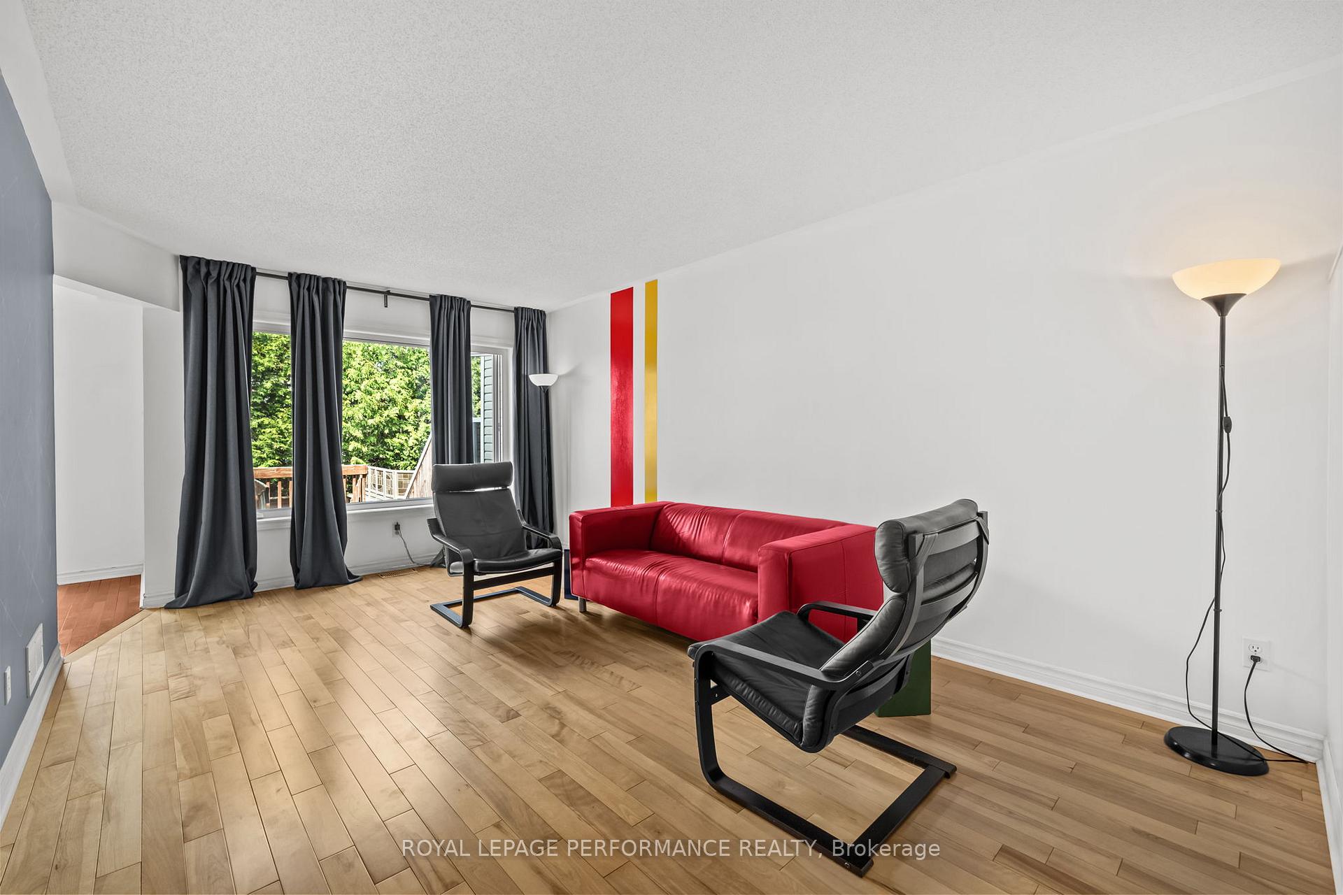Photo 7 of 6420 Sablewood Place, Ottawa, Chapel Hill — HOMEH