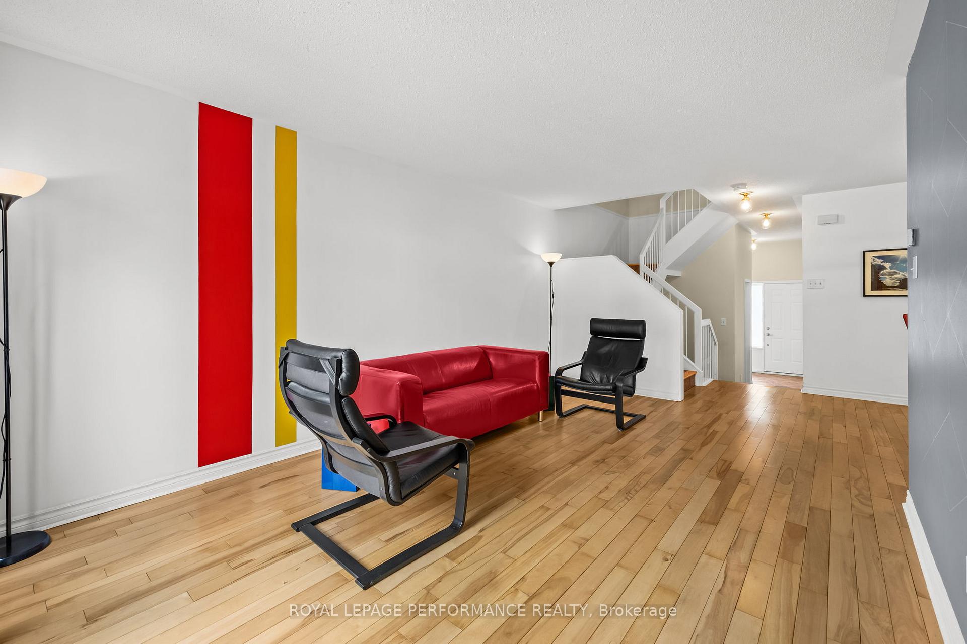 Photo 8 of 6420 Sablewood Place, Ottawa, Chapel Hill — HOMEH