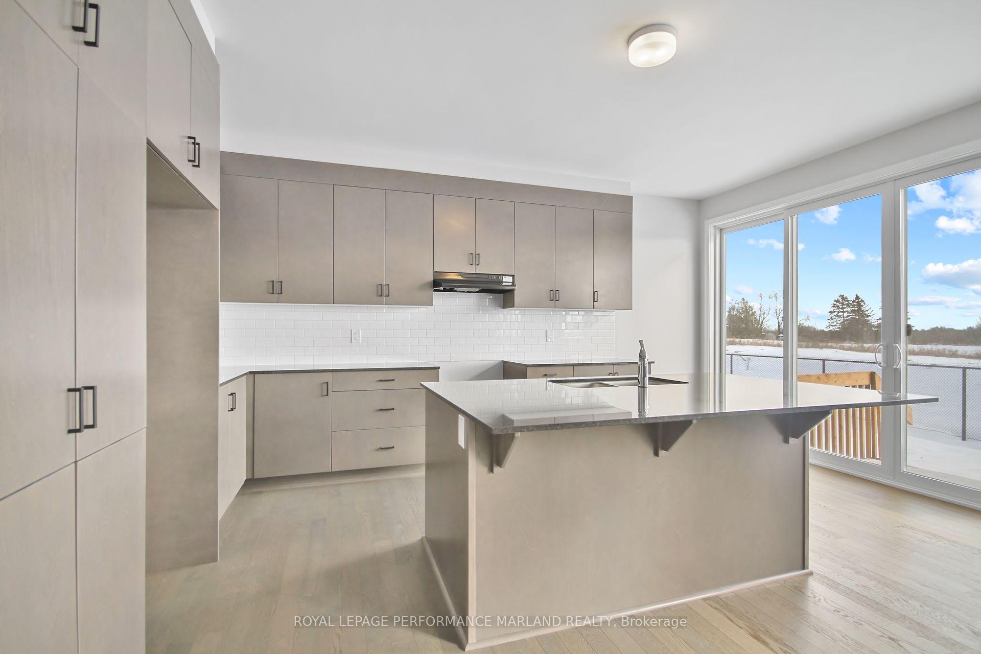 Photo 4 of 655 Fenwick Way, Ottawa, Barrhaven - Stonebridge — HOMEH