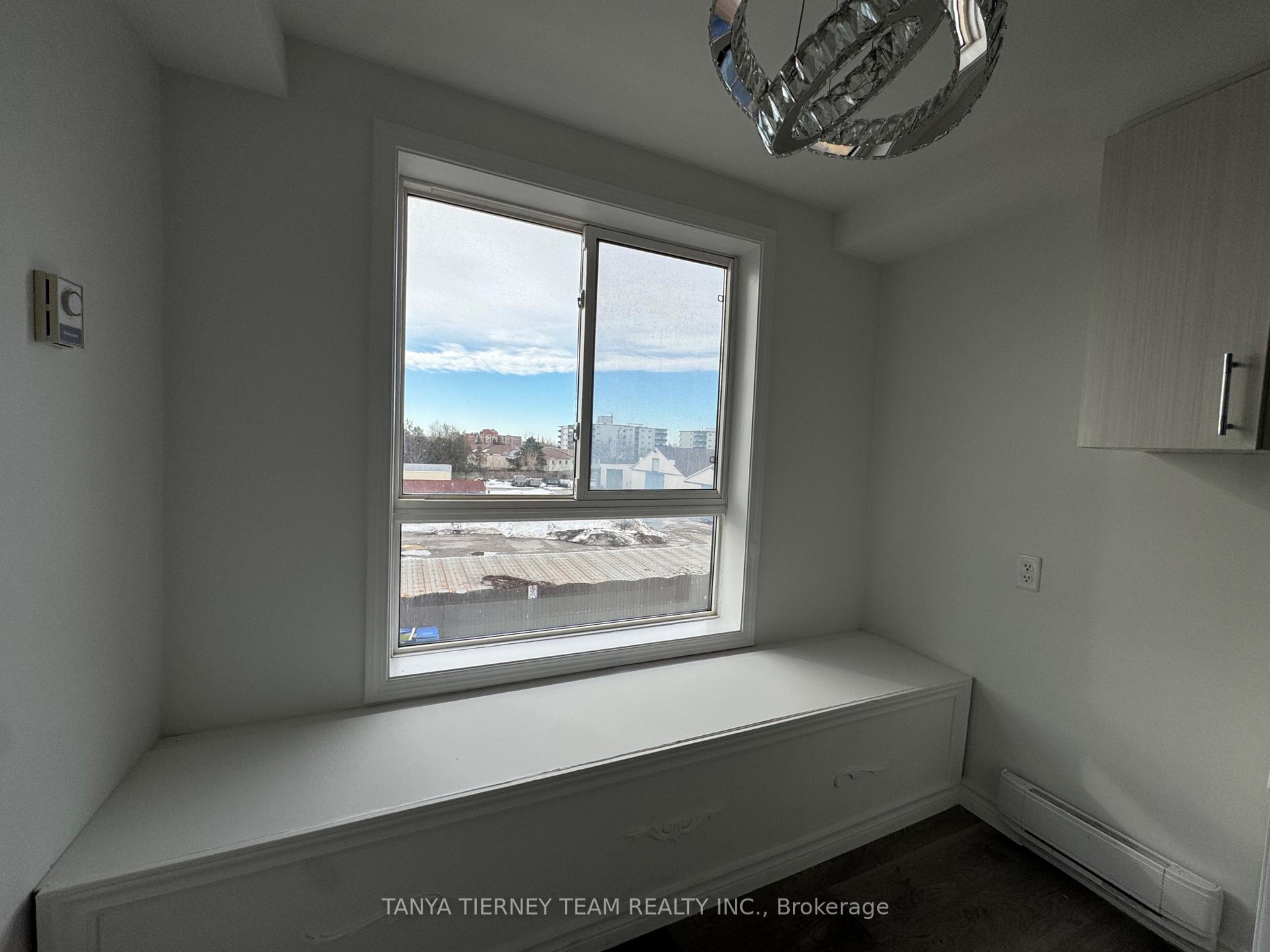 Photo 4 of Unit 48, 43 Taunton Road, Oshawa, Centennial — HOMEH