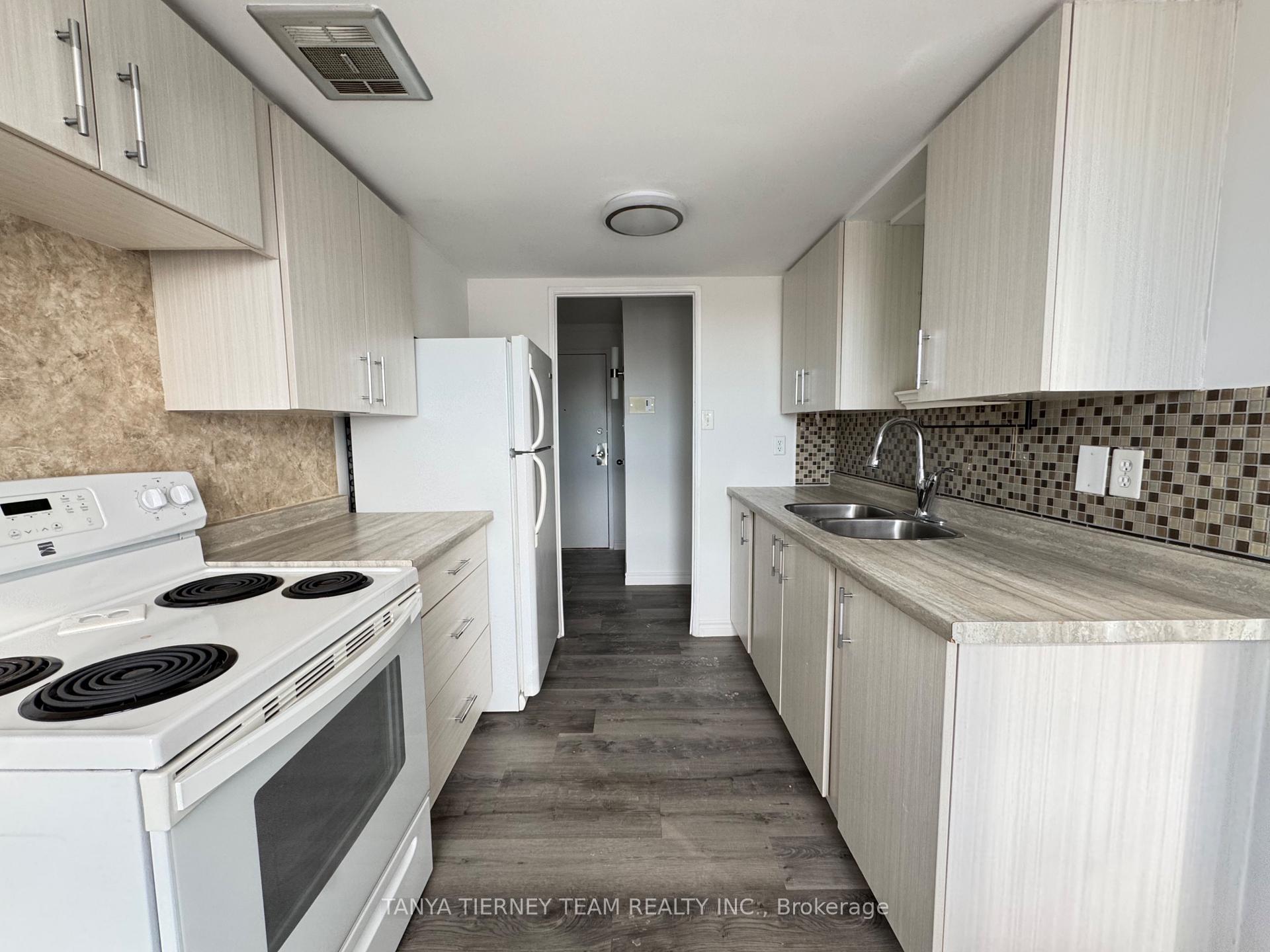 Photo 14 of Unit 48, 43 Taunton Road, Oshawa, Centennial — HOMEH