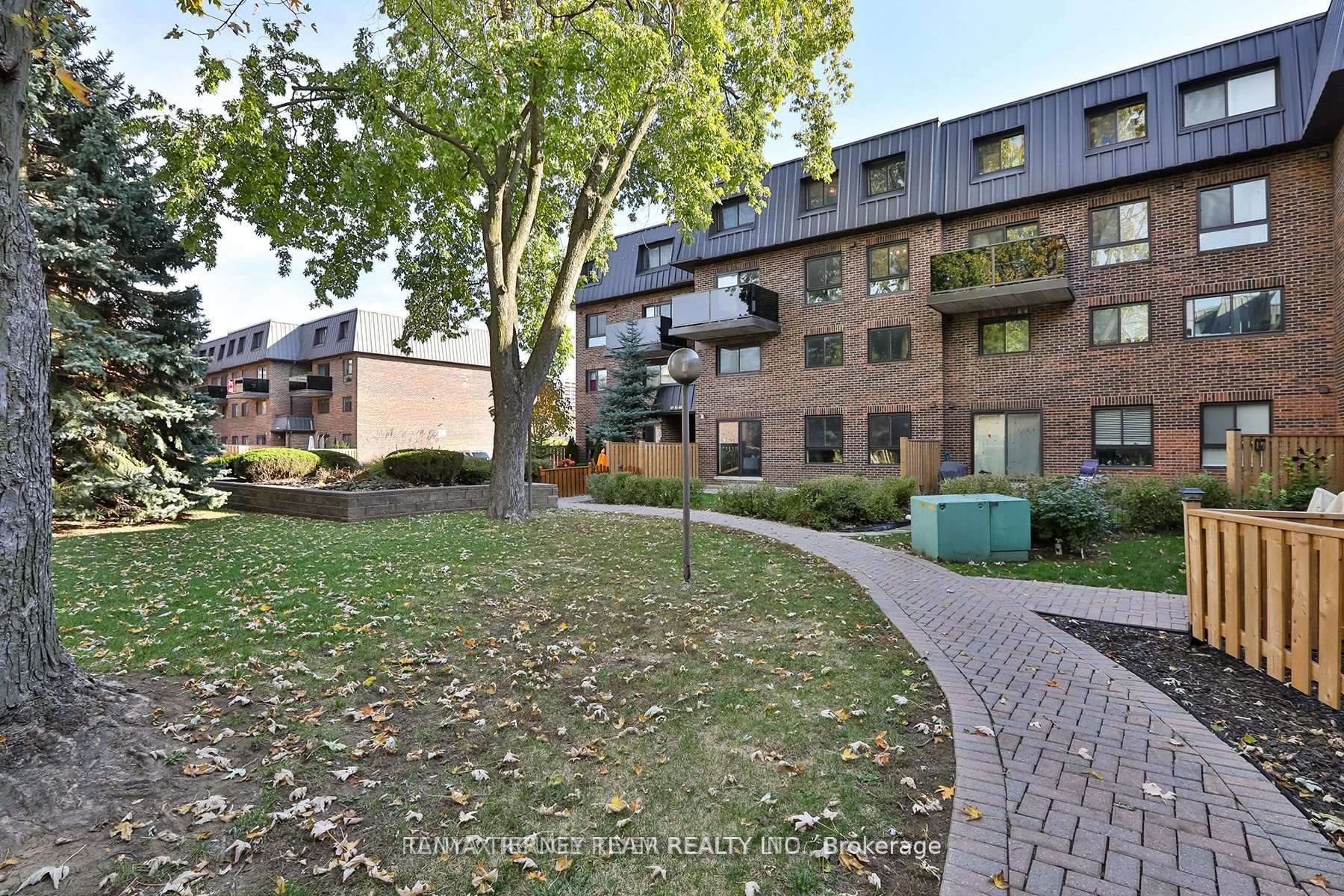 Photo 15 of Unit 48, 43 Taunton Road, Oshawa, Centennial — HOMEH