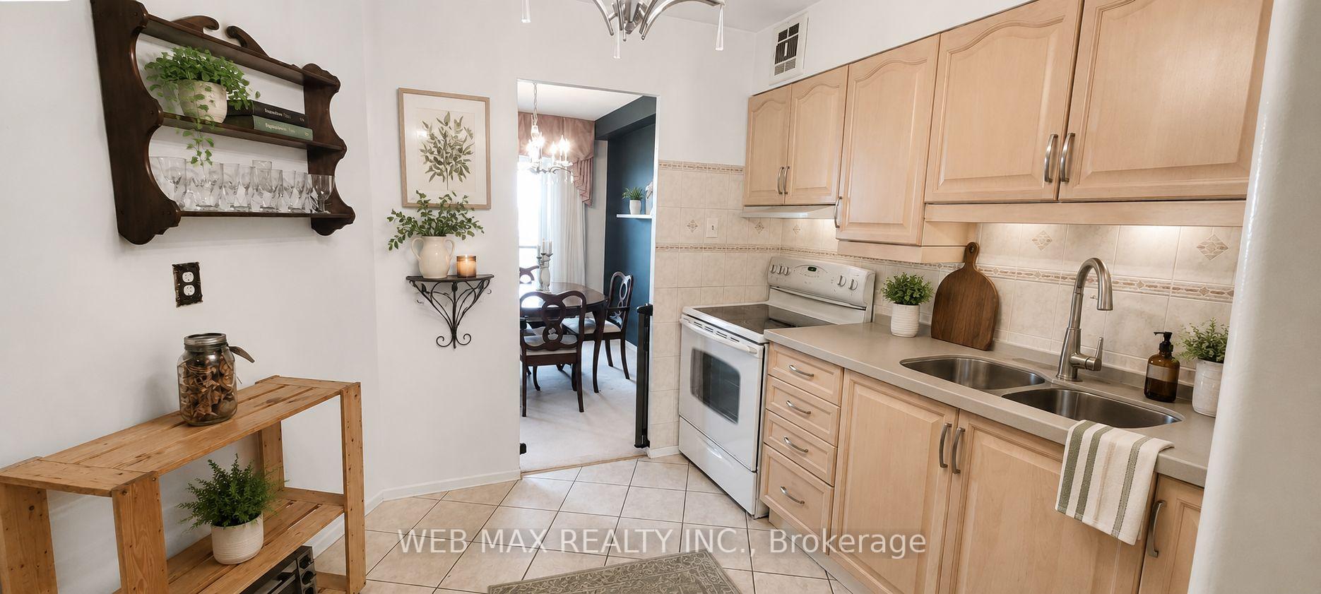 Photo 16 of Unit 804, 980 Broadview Avenue, Toronto, Broadview North — HOMEH