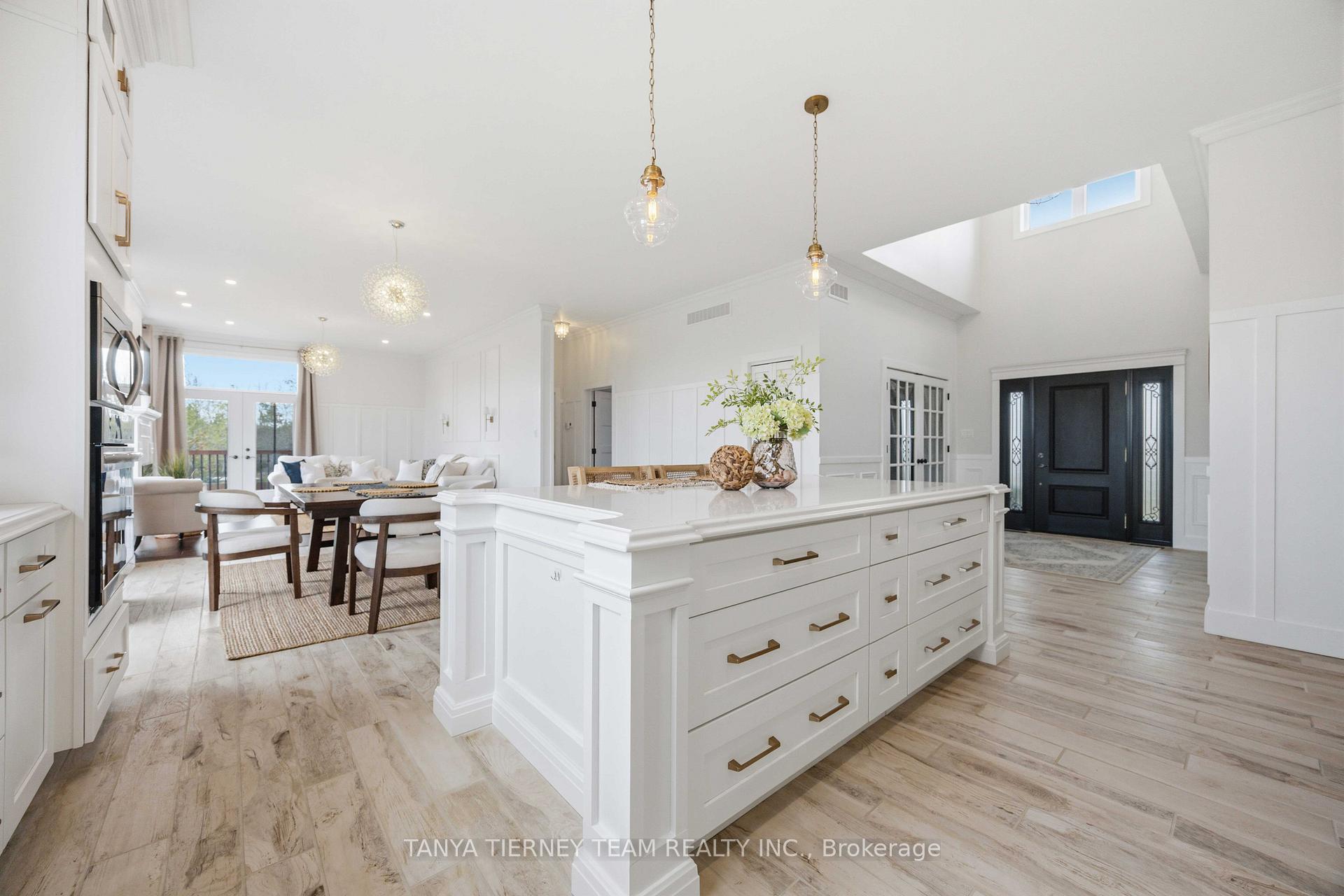 Photo 12 of 2640 Concession 8 Road, Ramara, Brechin — HOMEH