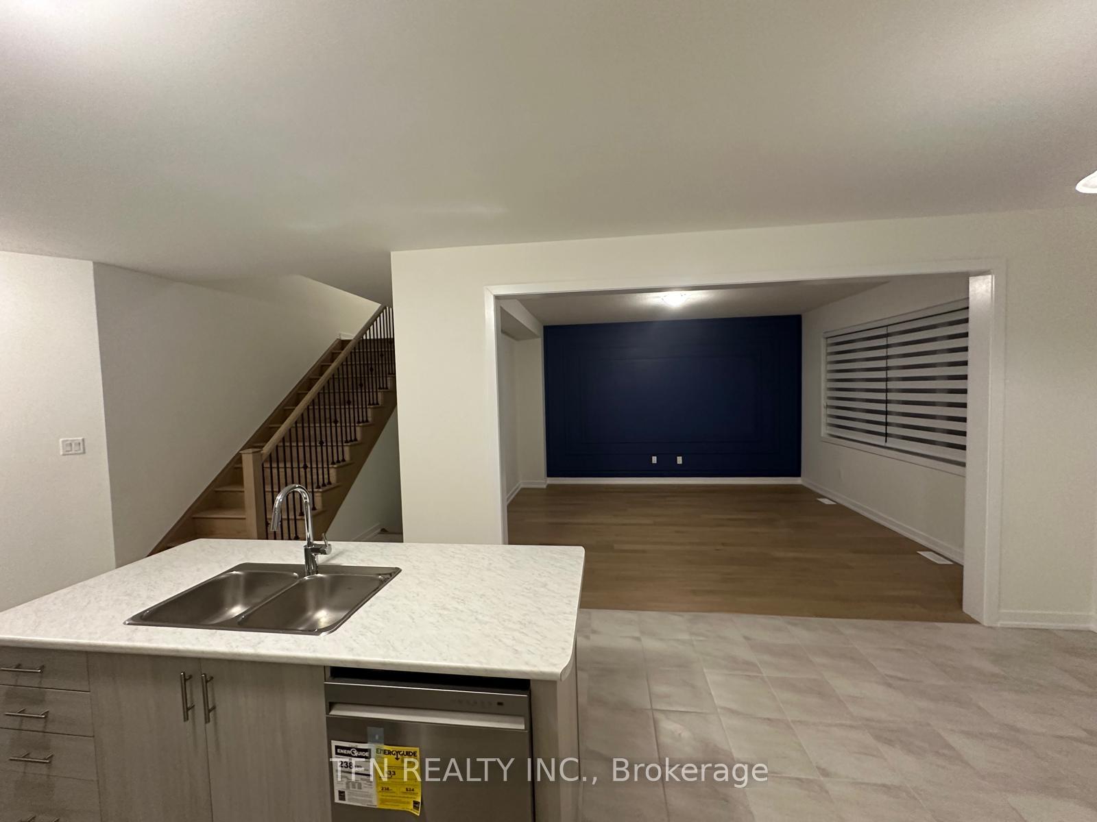 Photo 16 of 11 Monteith Drive, Brantford, Empire — HOMEH