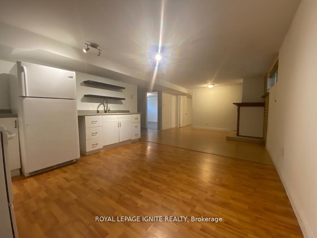Photo 3 of 14 Sunset Road, Clarington, Bowmanville — HOMEH