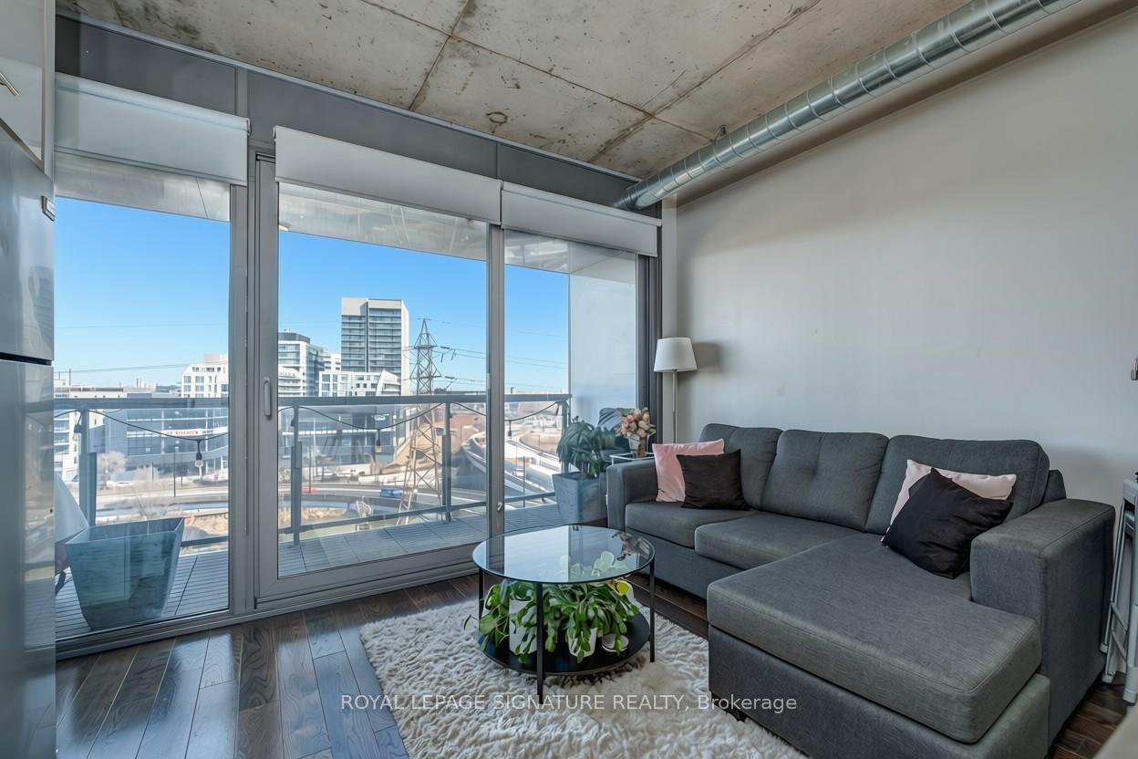 Photo 8 of Unit 805, 32 Trolley Crescent, Toronto, Moss Park — HOMEH