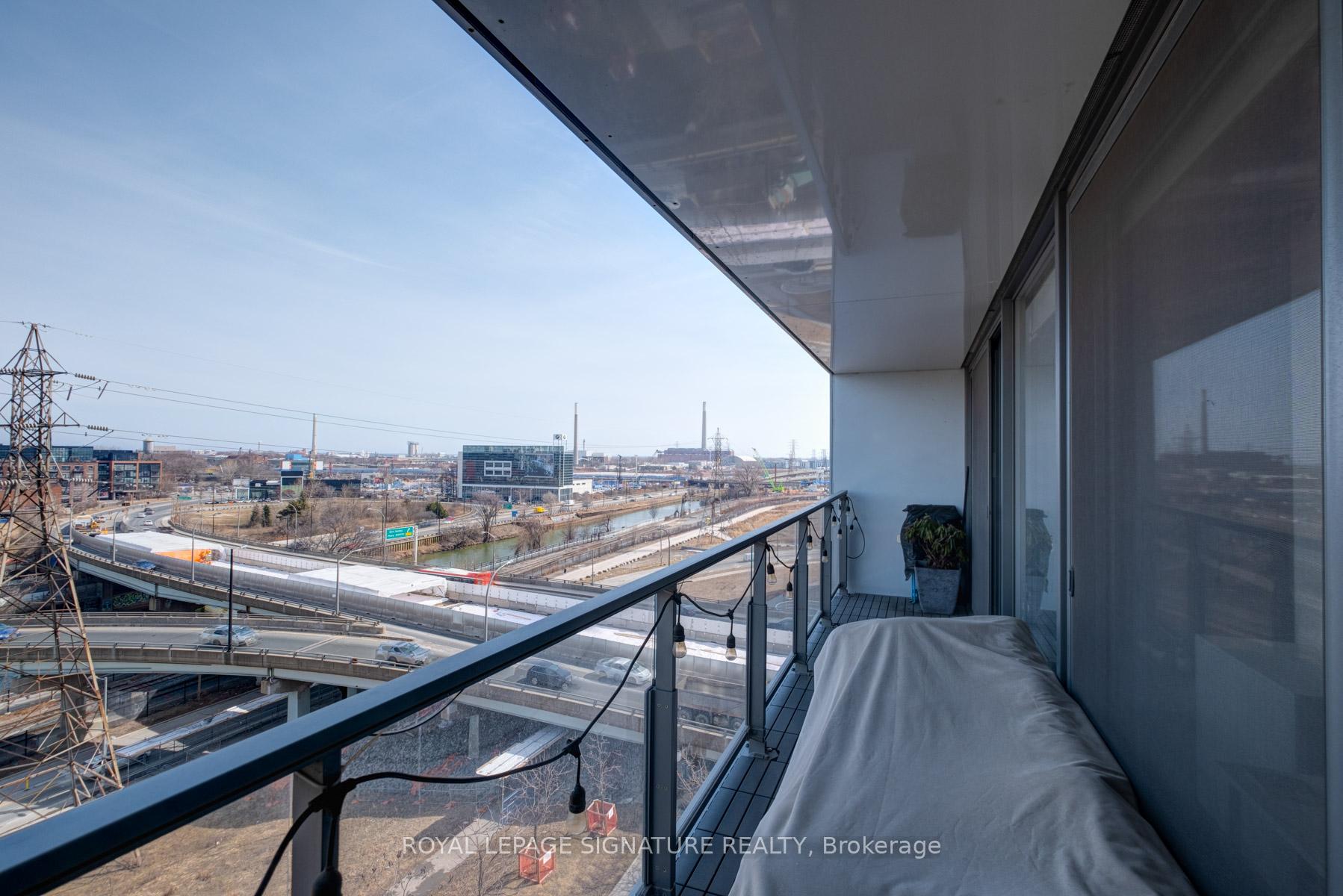 Photo 14 of Unit 805, 32 Trolley Crescent, Toronto, Moss Park — HOMEH