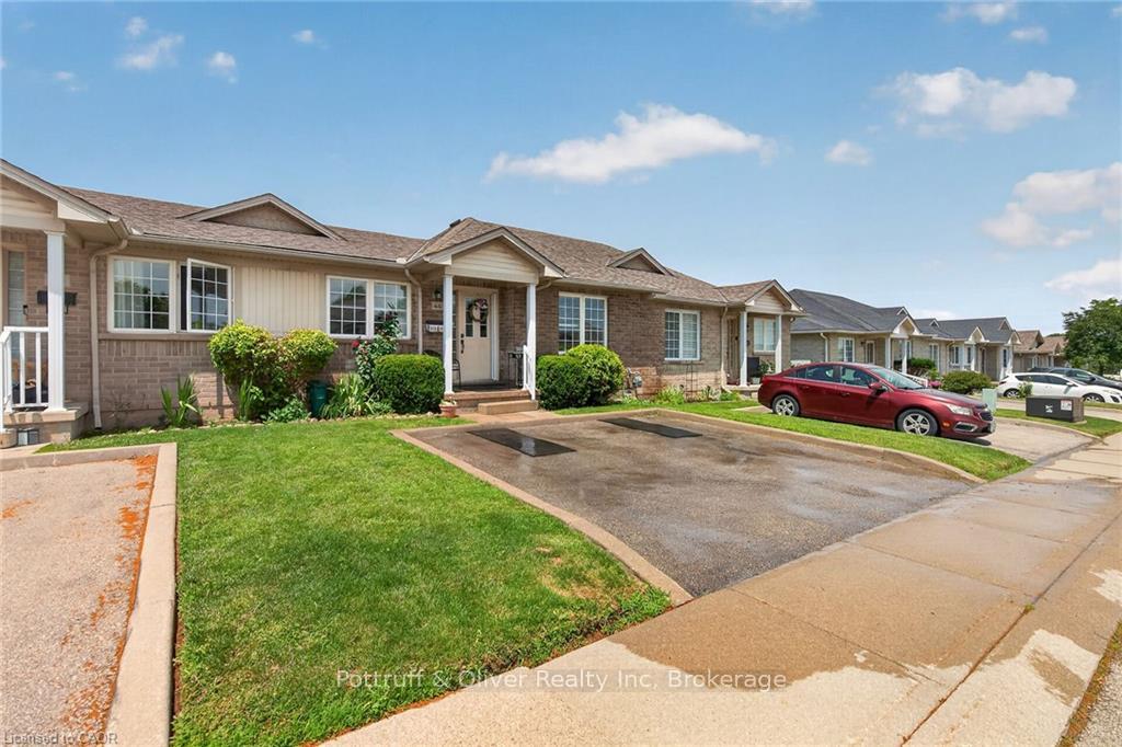 Photo 2 of Unit 44, 24 Kenyon Crescent, Grimsby, Grimsby East — HOMEH