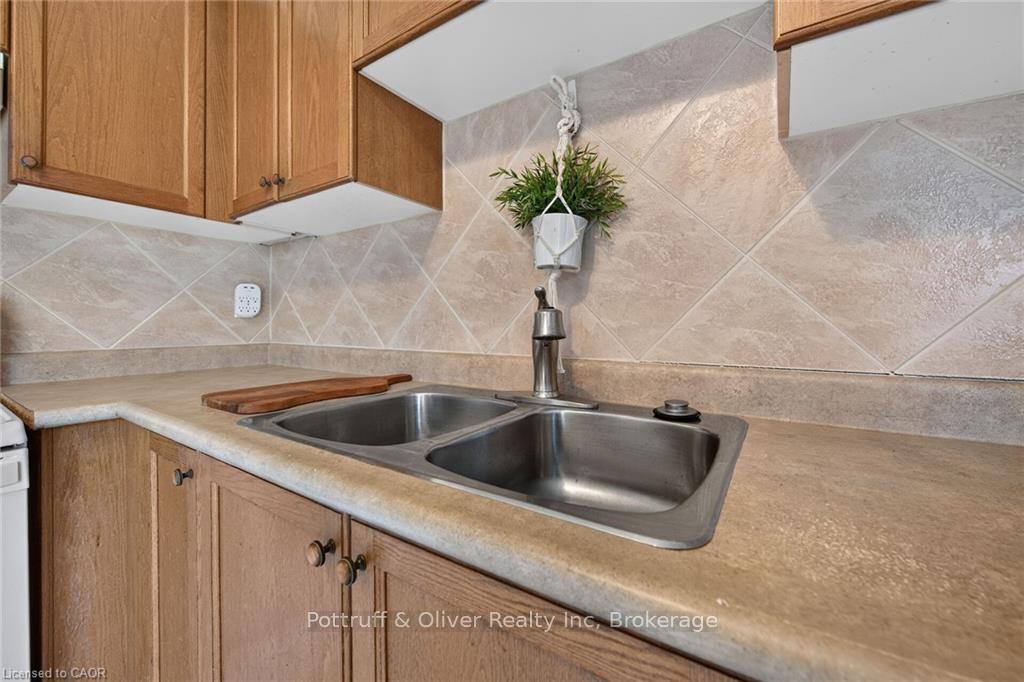 Photo 19 of Unit 44, 24 Kenyon Crescent, Grimsby, Grimsby East — HOMEH