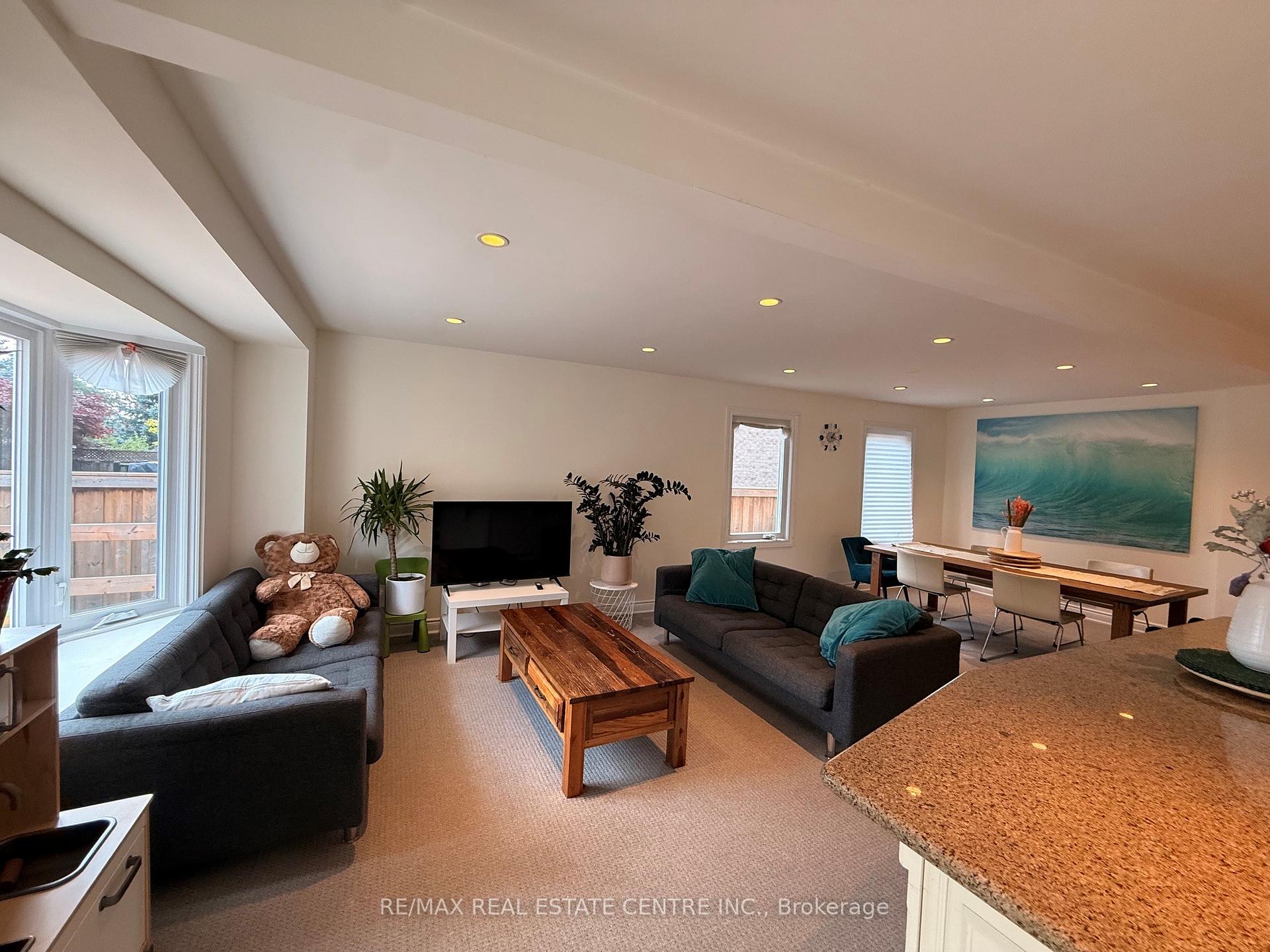 Photo 25 of 2197 Munn's Avenue, Oakville, River Oaks — HOMEH