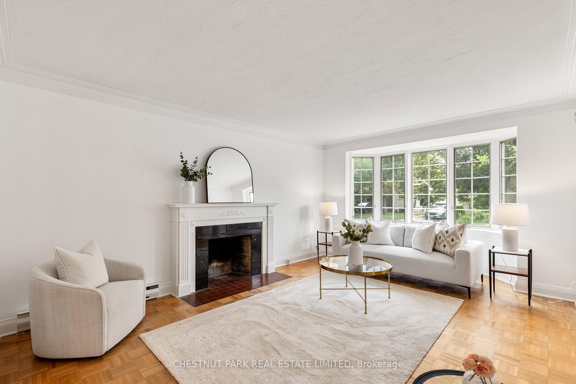 Photo 6 of 4 Roxville Avenue, Toronto, Leaside — HOMEH