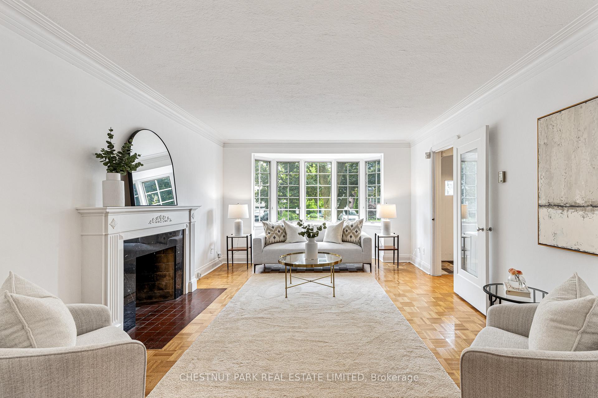 Photo 8 of 4 Roxville Avenue, Toronto, Leaside — HOMEH
