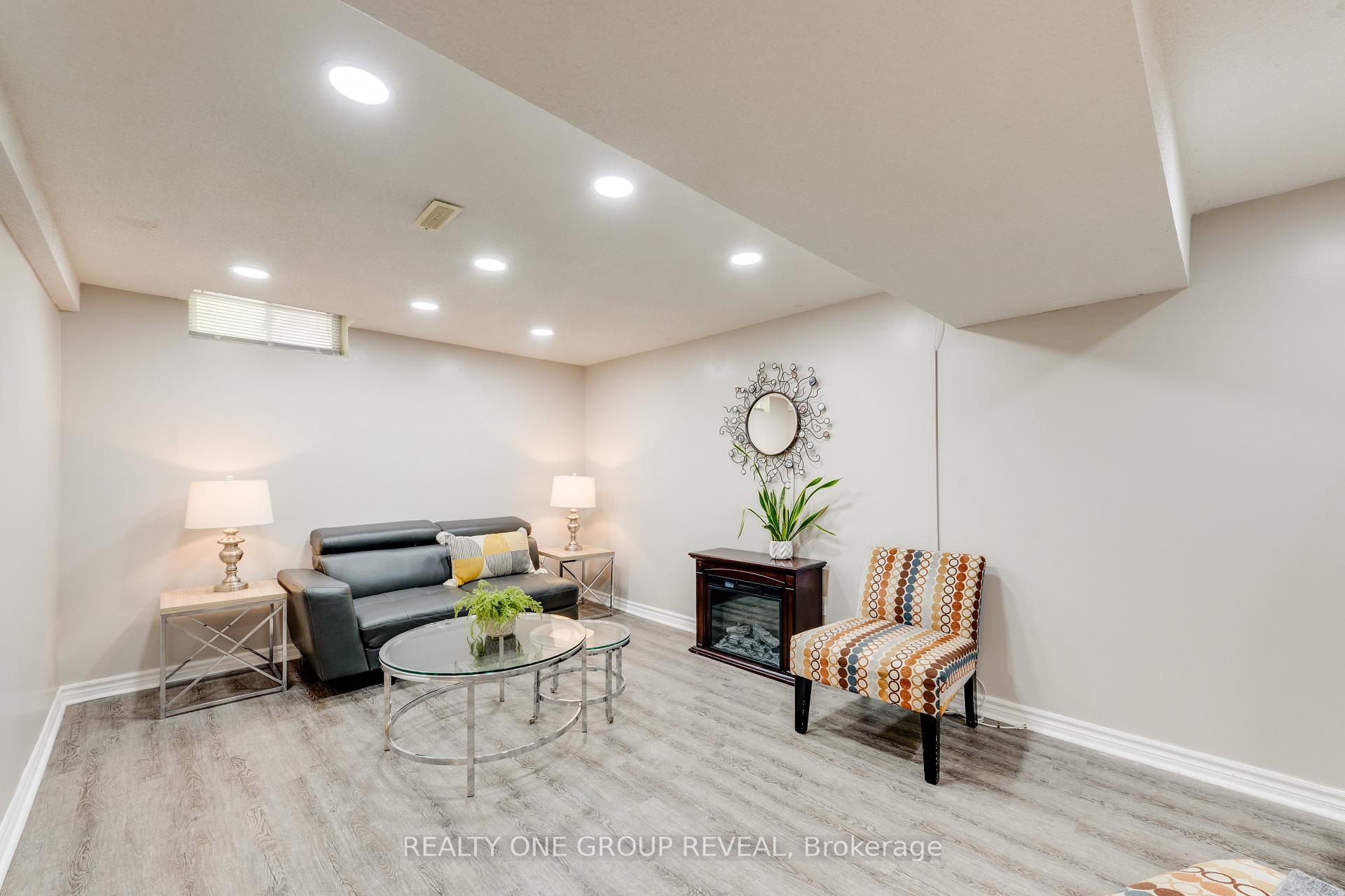 Photo 33 of 1531 Rawlings Drive, Pickering, Liverpool — HOMEH