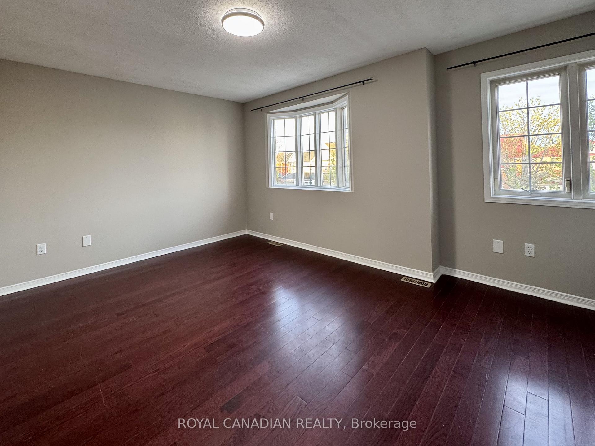 Photo 9 of 10 Guinevere Road, Markham, Cedarwood — HOMEH