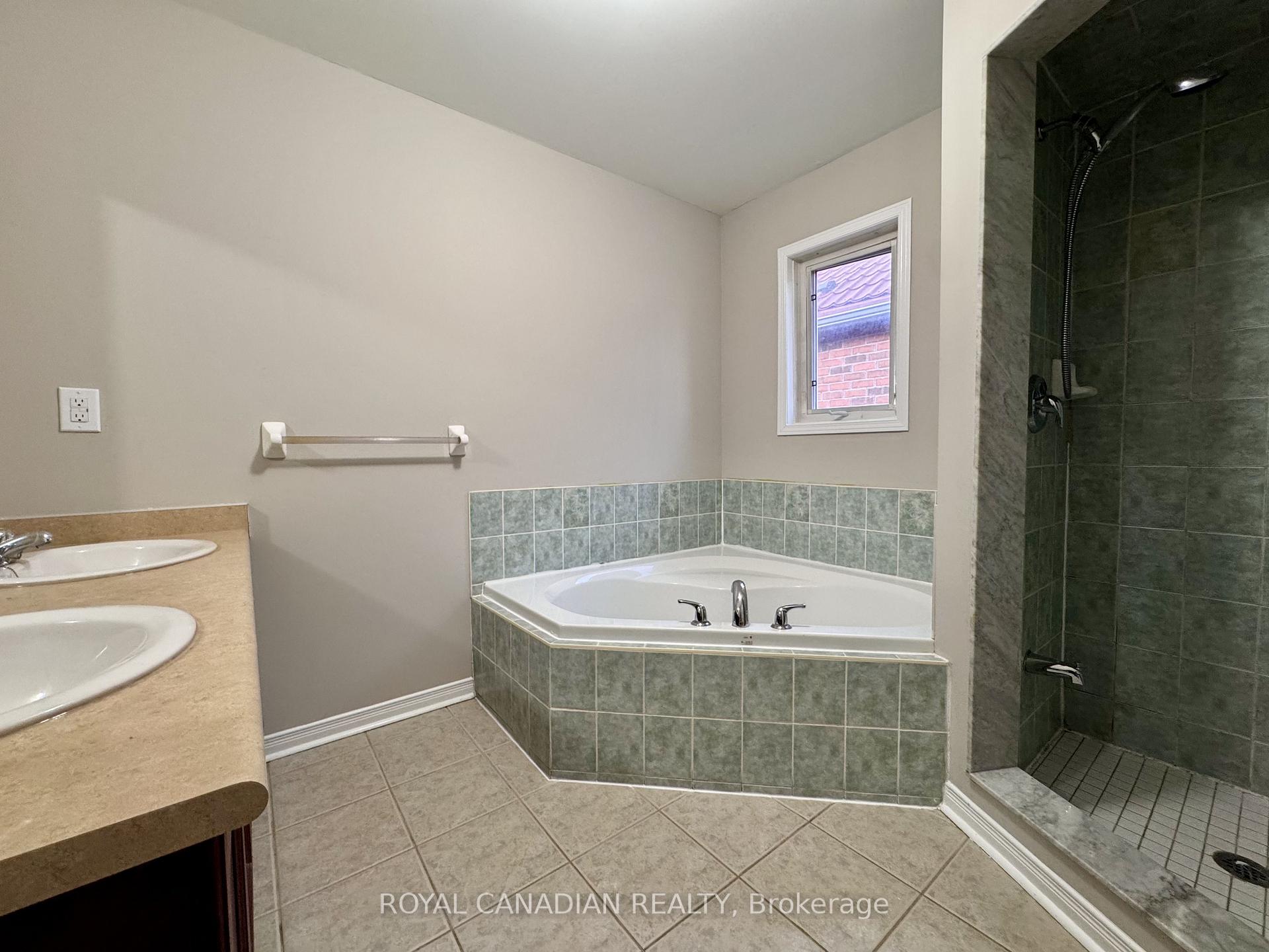 Photo 10 of 10 Guinevere Road, Markham, Cedarwood — HOMEH