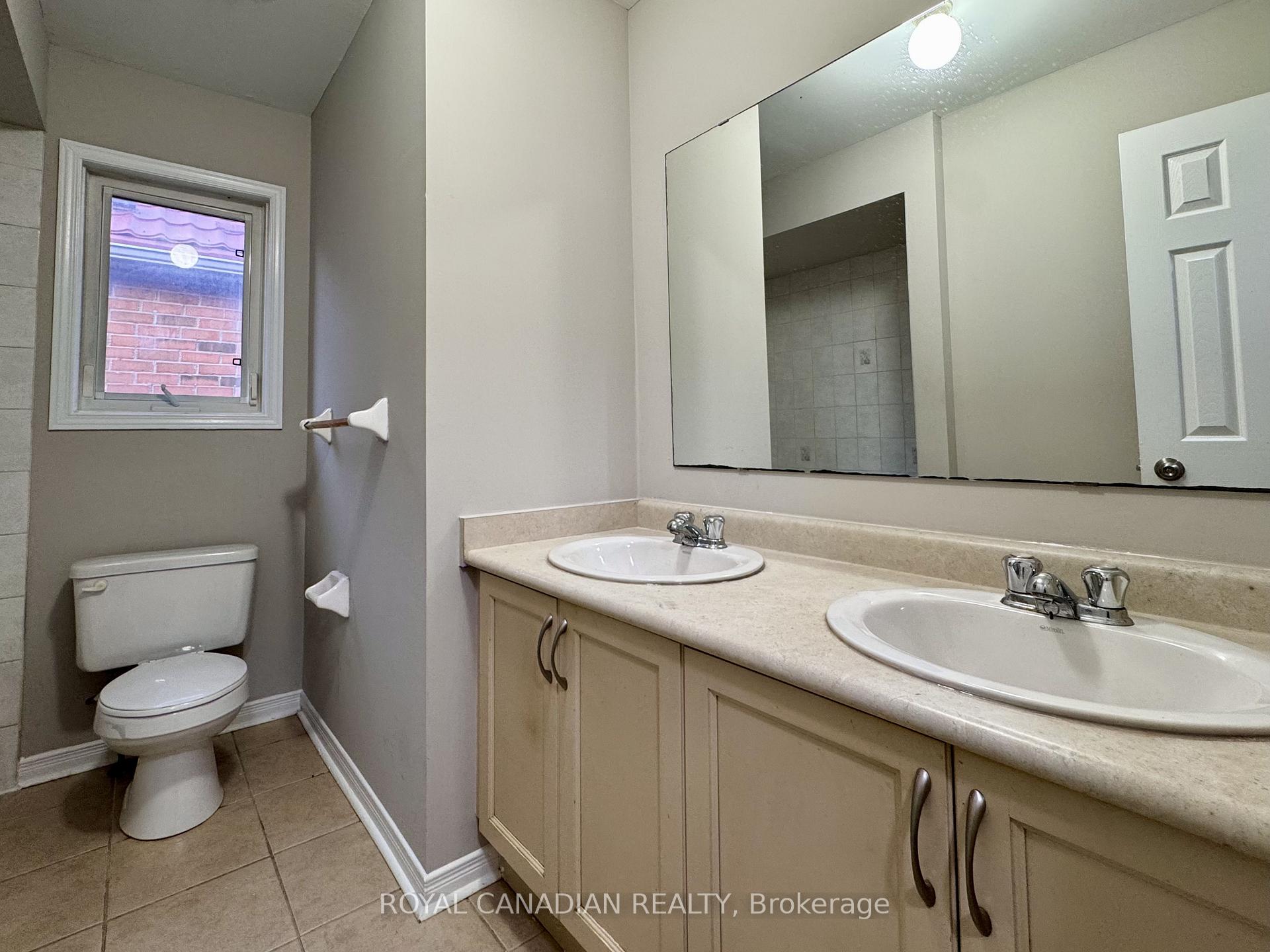 Photo 13 of 10 Guinevere Road, Markham, Cedarwood — HOMEH