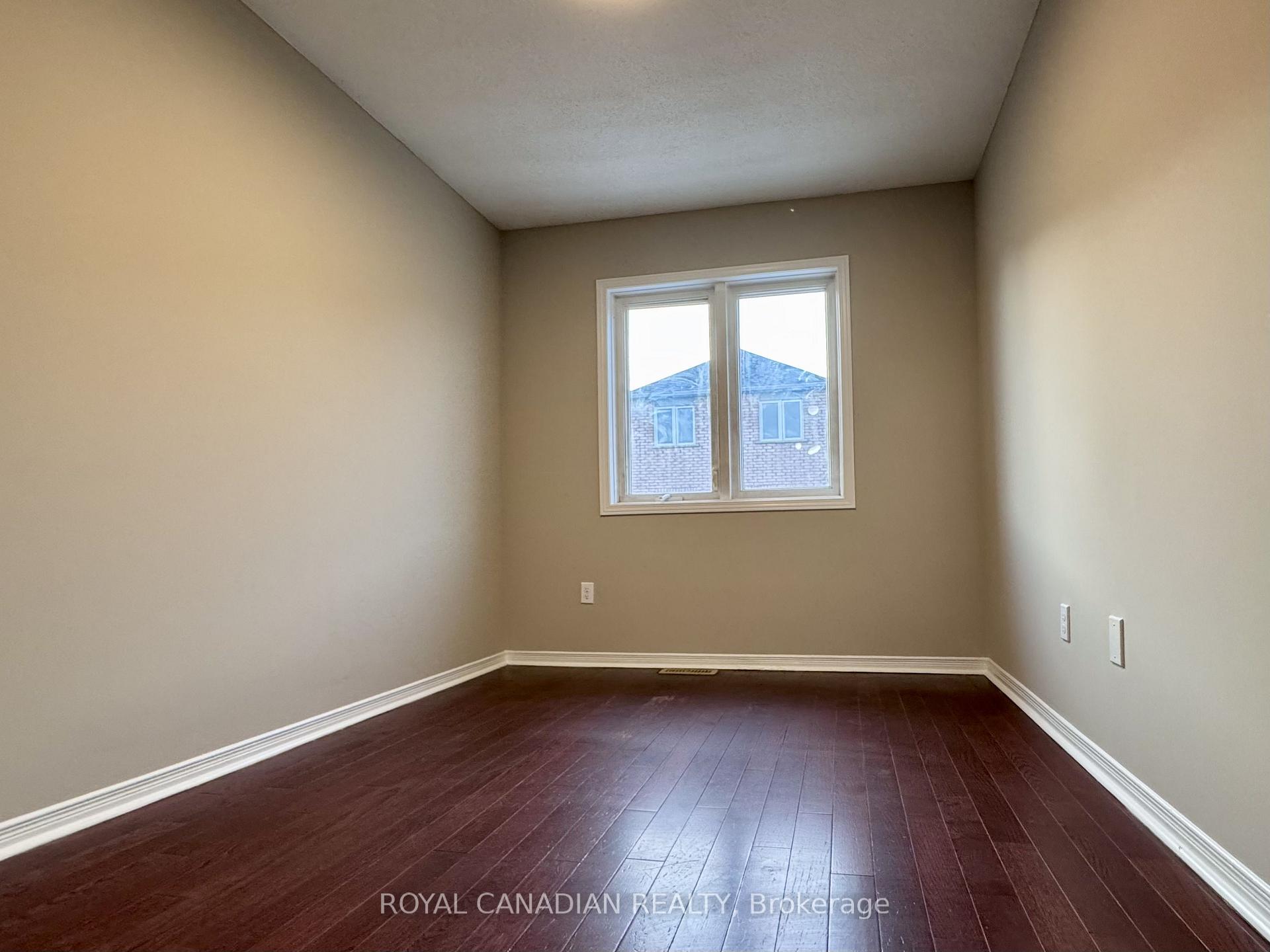 Photo 15 of 10 Guinevere Road, Markham, Cedarwood — HOMEH
