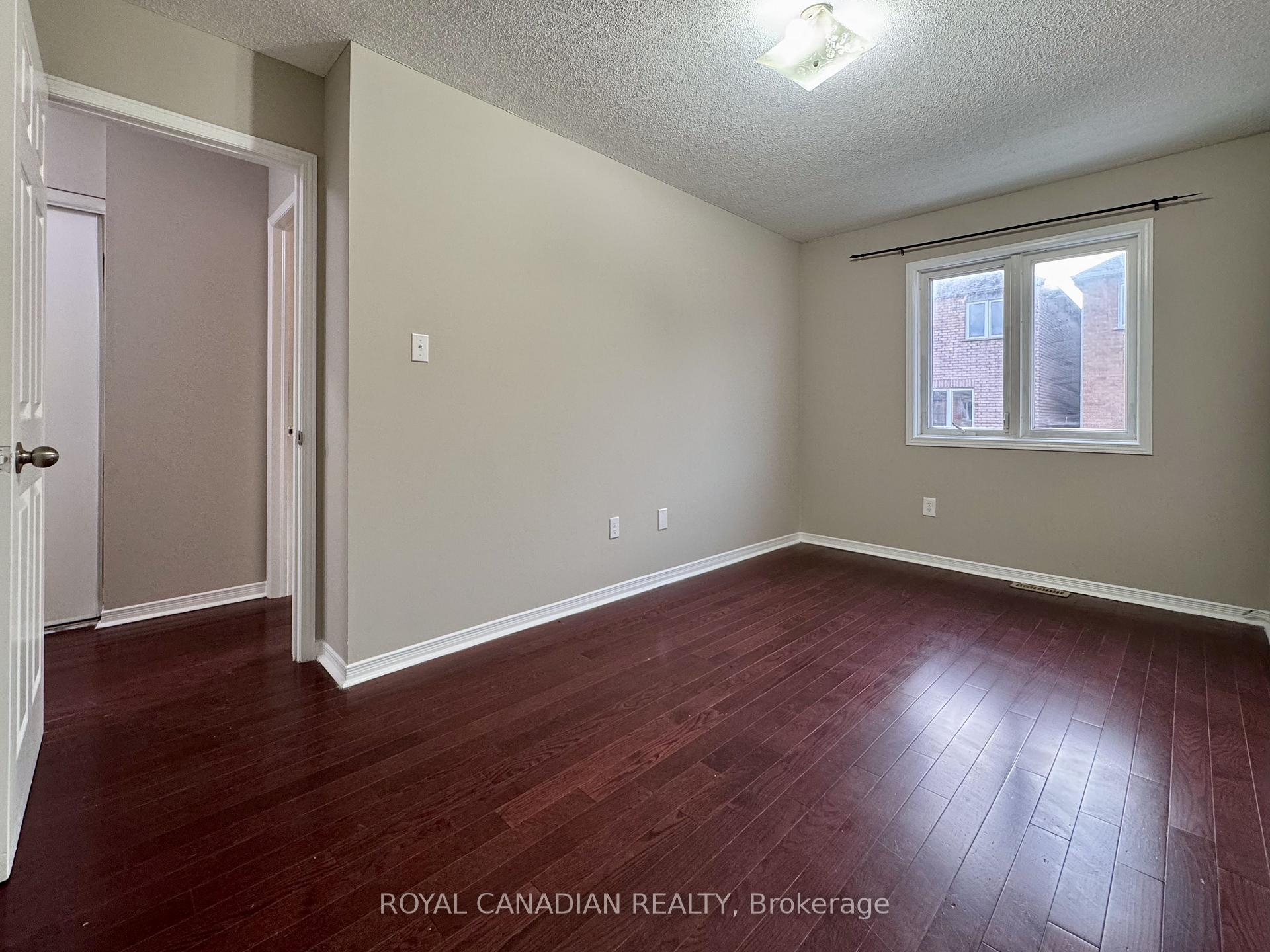 Photo 16 of 10 Guinevere Road, Markham, Cedarwood — HOMEH