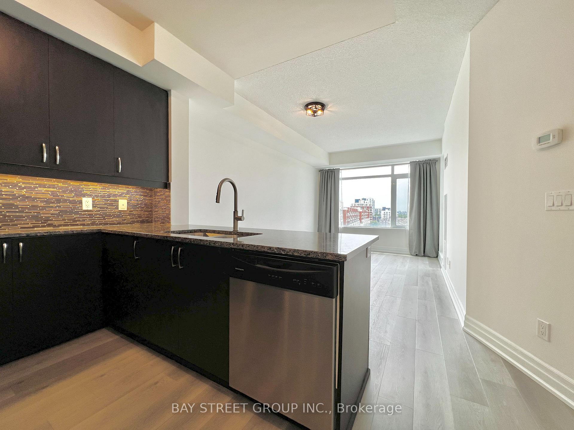 Photo 8 of Unit 703, 8110 Birchmount Road, Markham, Unionville — HOMEH