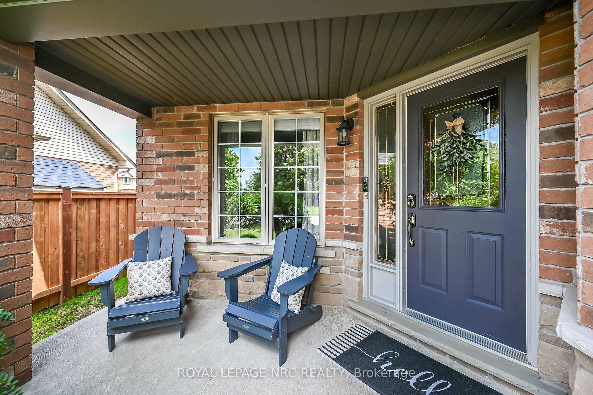 Photo 3 of 7 Etherington Crescent, Hamilton, Binbrook — HOMEH