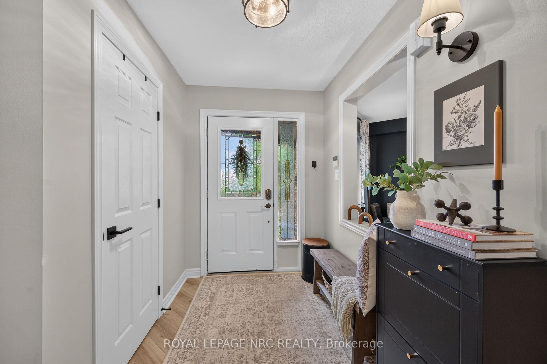 Photo 5 of 7 Etherington Crescent, Hamilton, Binbrook — HOMEH
