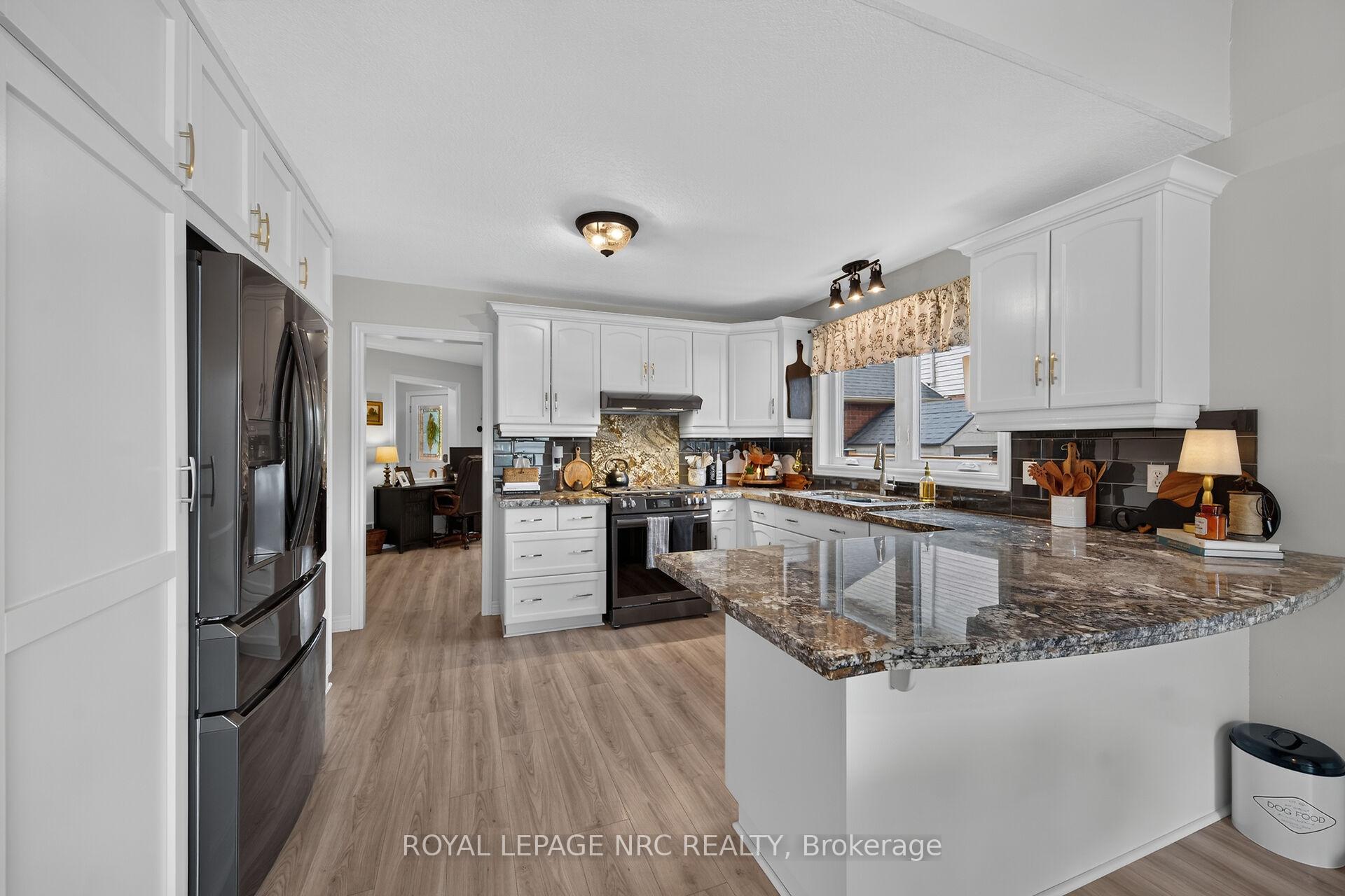 Photo 13 of 7 Etherington Crescent, Hamilton, Binbrook — HOMEH