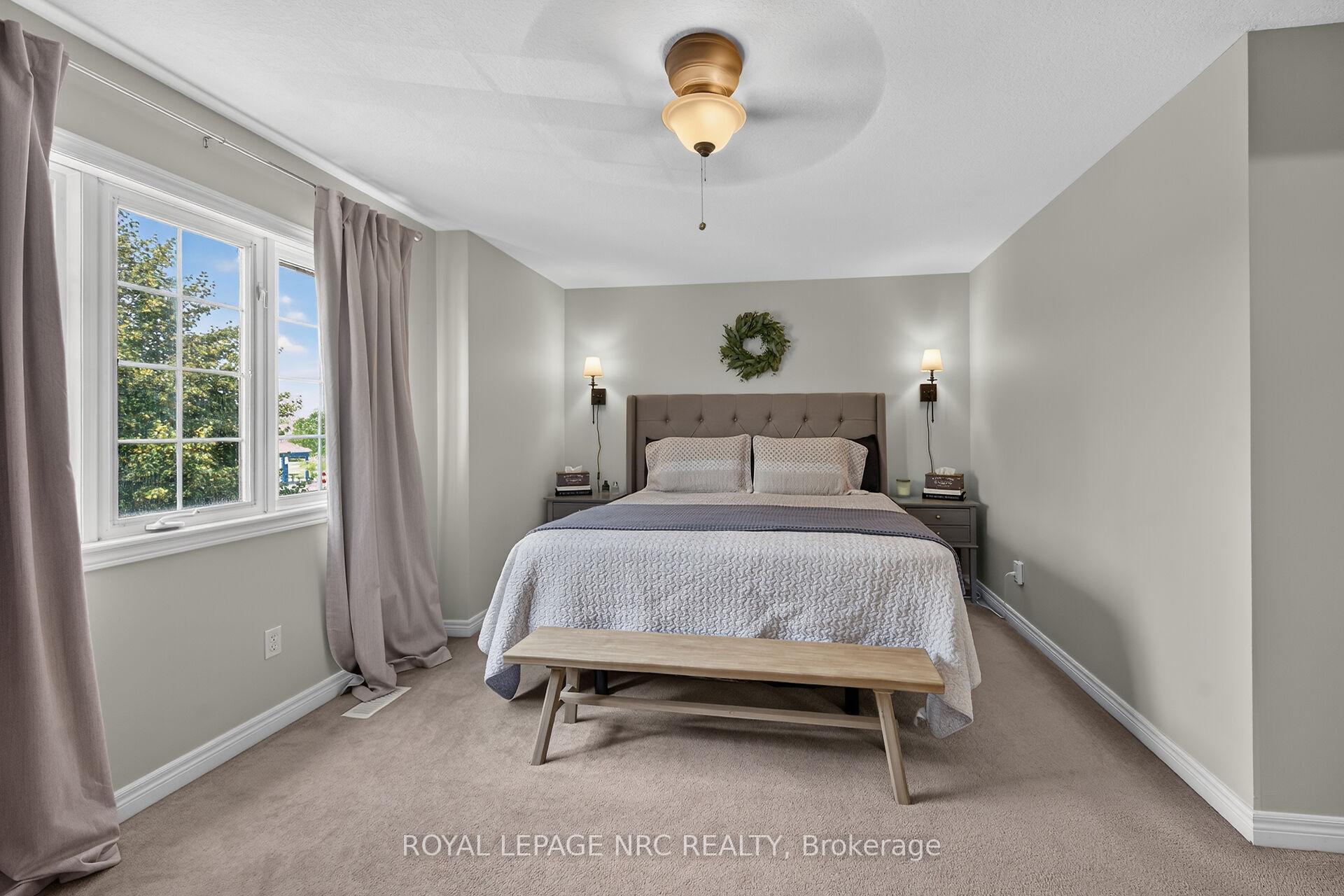 Photo 23 of 7 Etherington Crescent, Hamilton, Binbrook — HOMEH