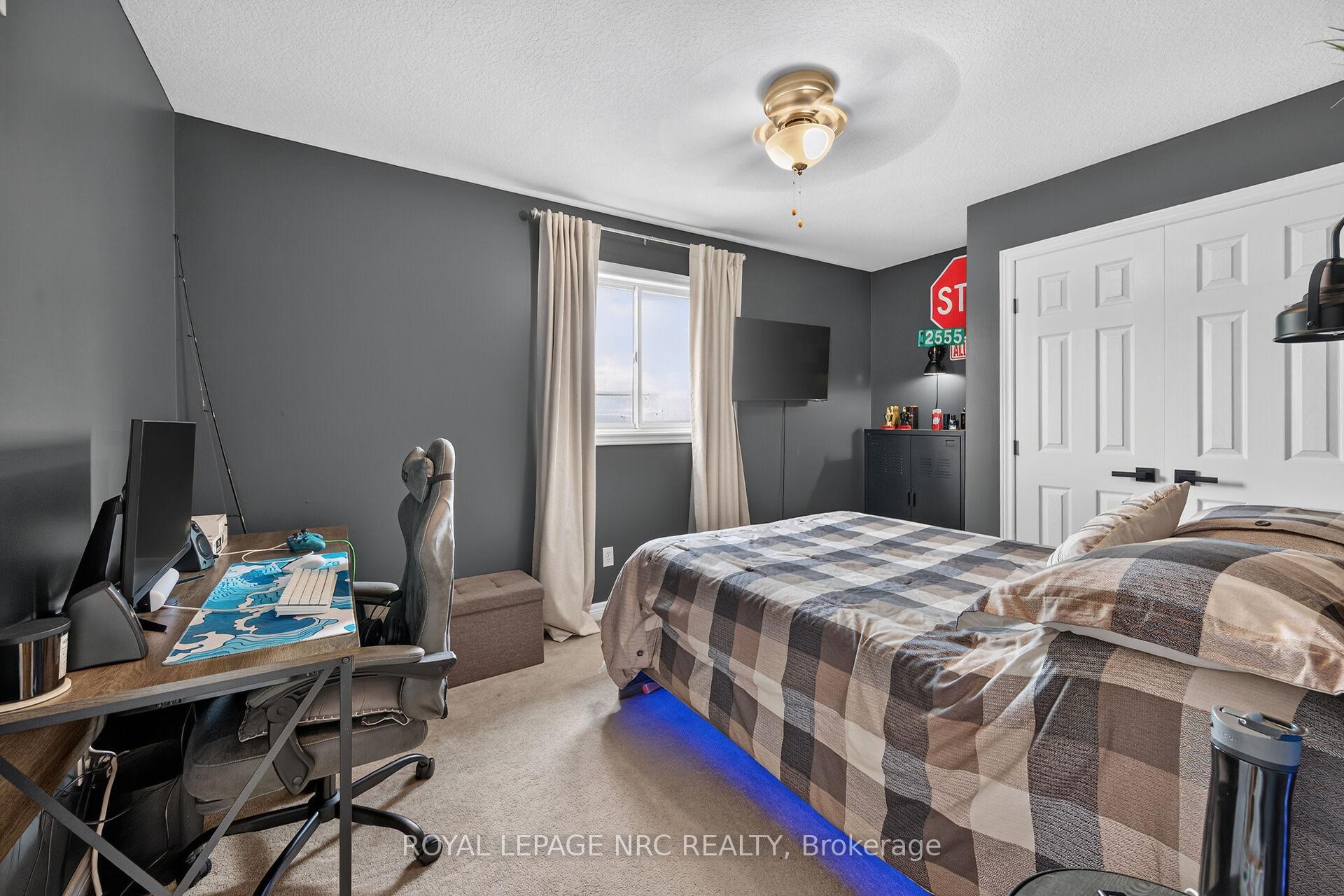 Photo 27 of 7 Etherington Crescent, Hamilton, Binbrook — HOMEH
