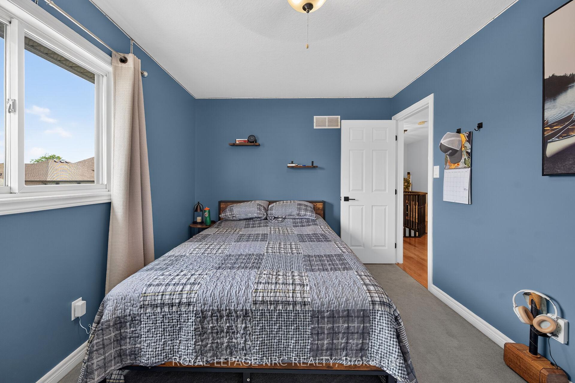 Photo 30 of 7 Etherington Crescent, Hamilton, Binbrook — HOMEH