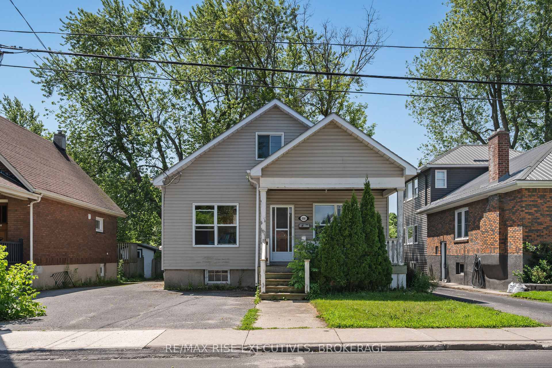 Photo 2 of 690 Johnson Street, Kingston, Central City East — HOMEH