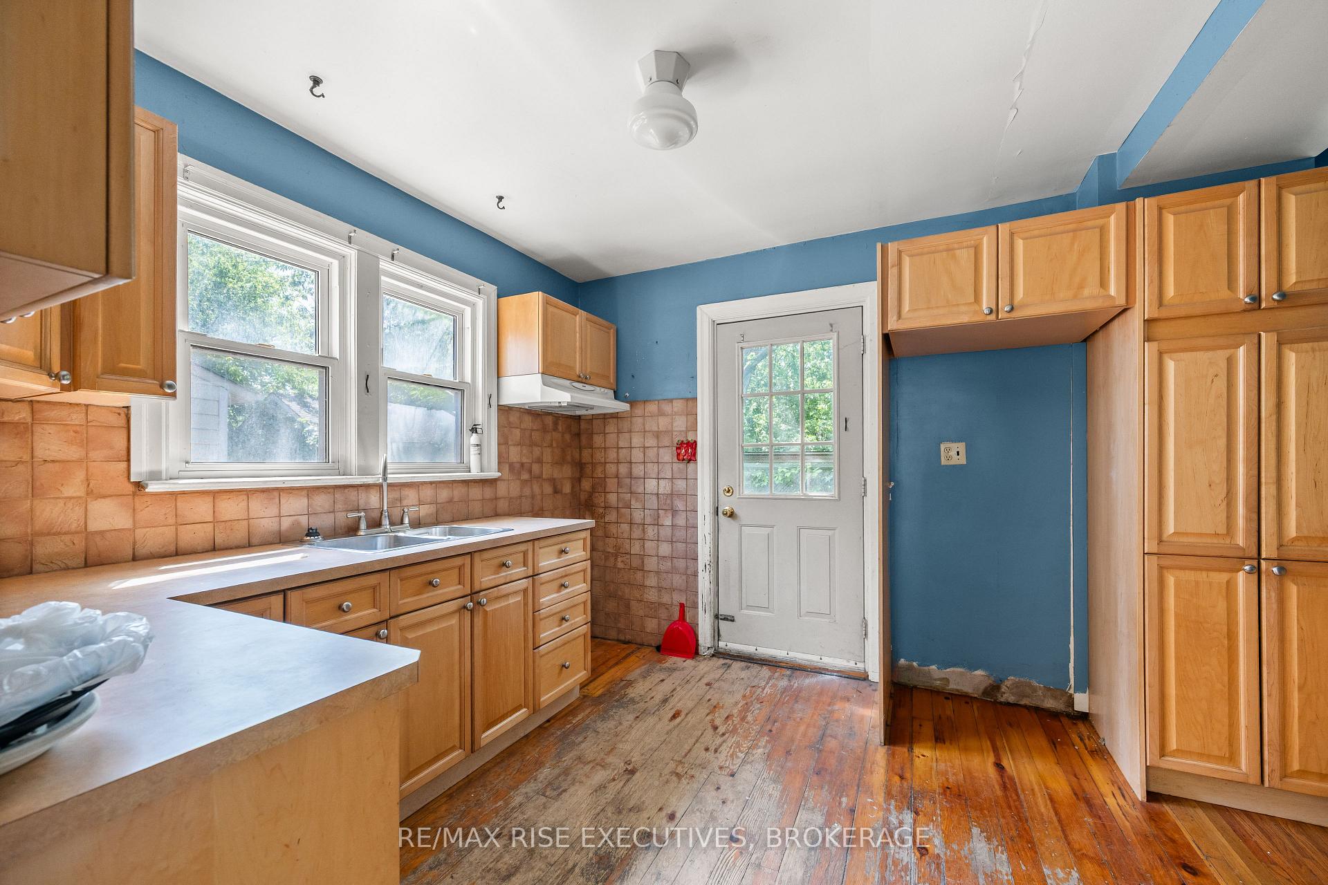 Photo 14 of 690 Johnson Street, Kingston, Central City East — HOMEH
