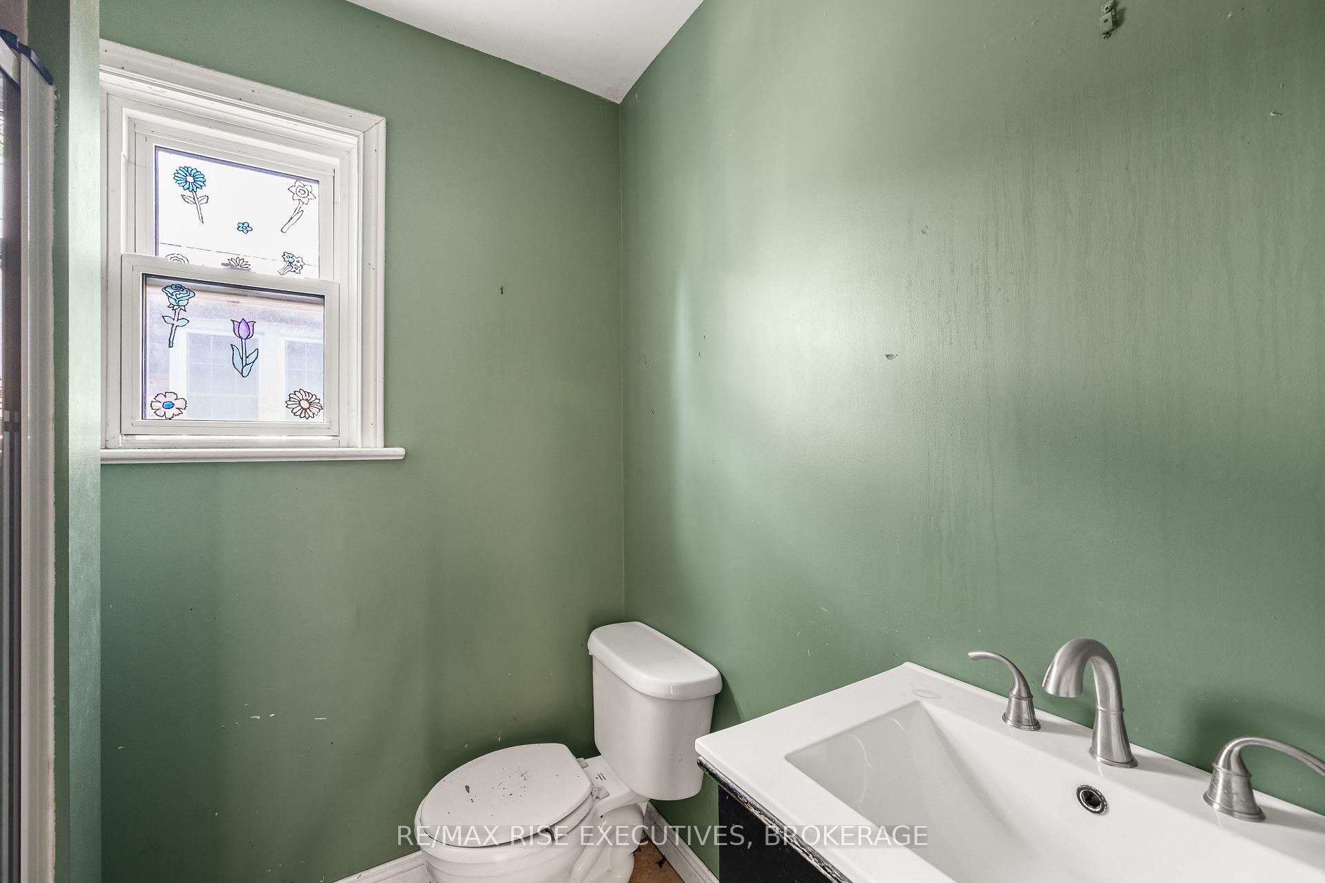 Photo 19 of 690 Johnson Street, Kingston, Central City East — HOMEH