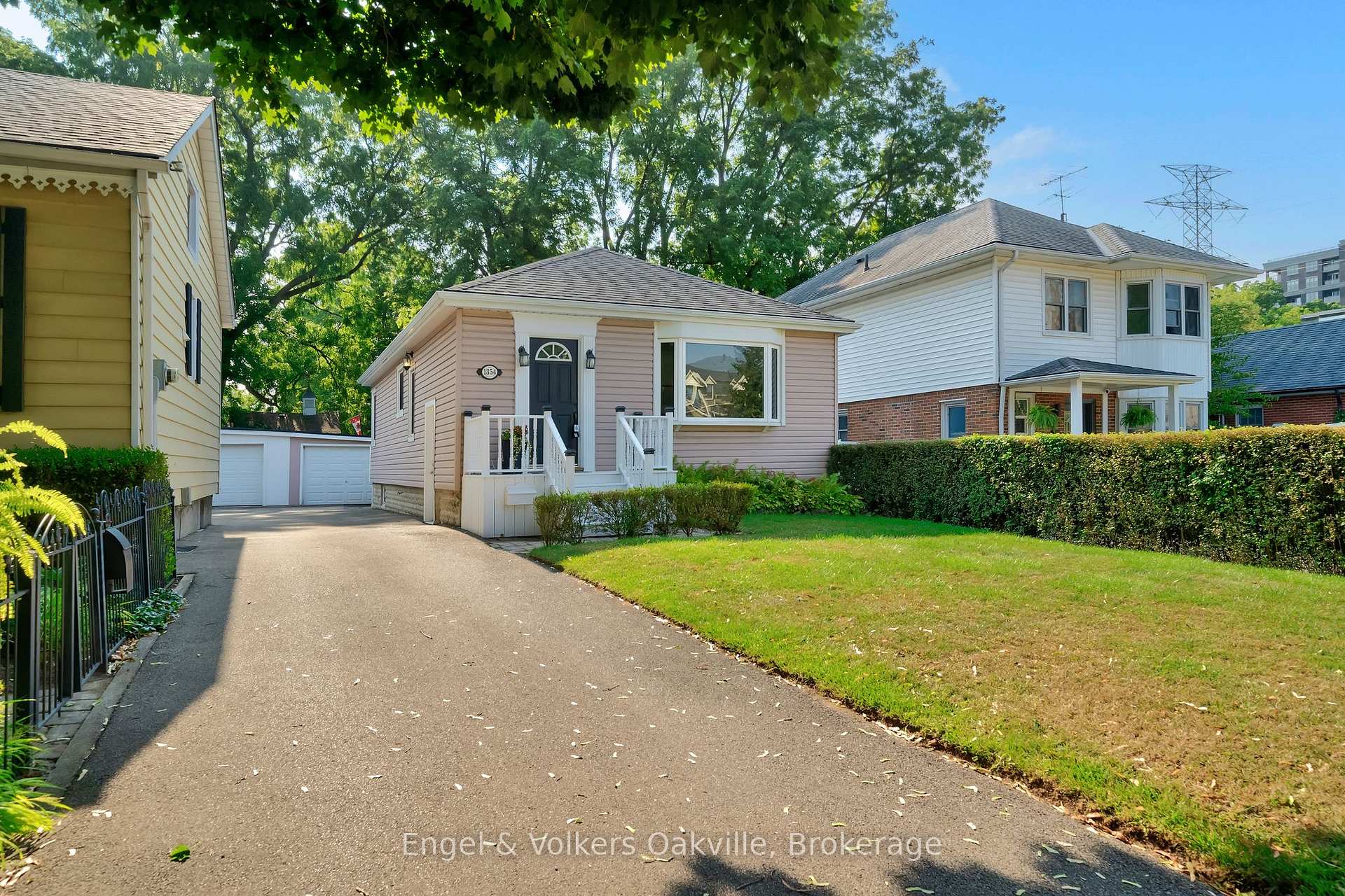 Photo 1 of 1354 Ontario Street, Burlington, Brant — HOMEH