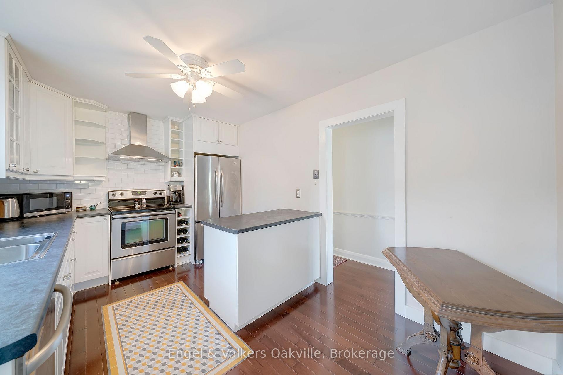 Photo 7 of 1354 Ontario Street, Burlington, Brant — HOMEH